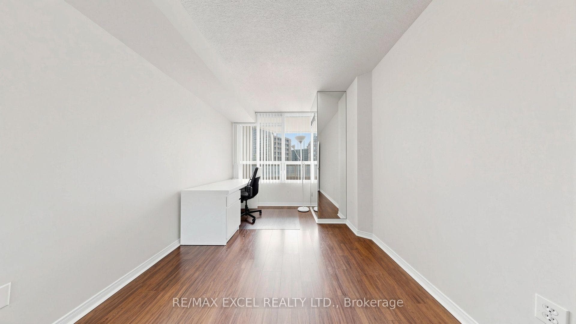 11 Townsgate Drive Unit 718 photo 26