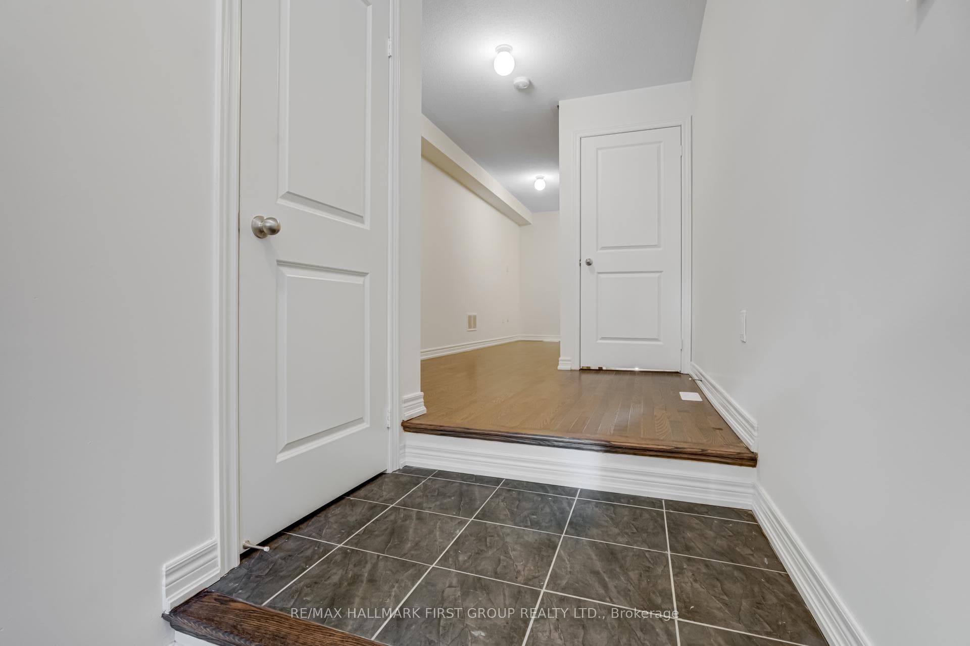509 Littlewood Lane photo 3