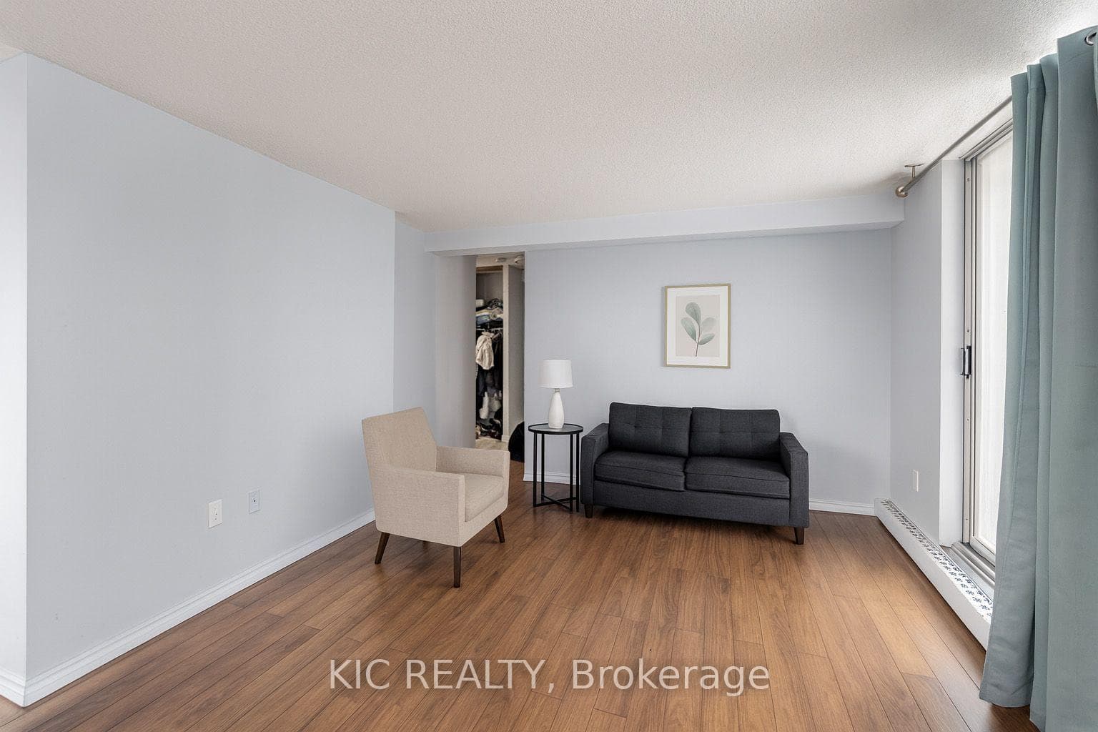 2645 KIPLING Avenue Unit 403 photo 9