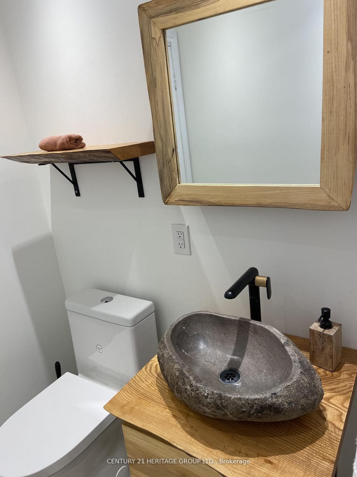 80 Rockport Crescent Unit 2 photo 20