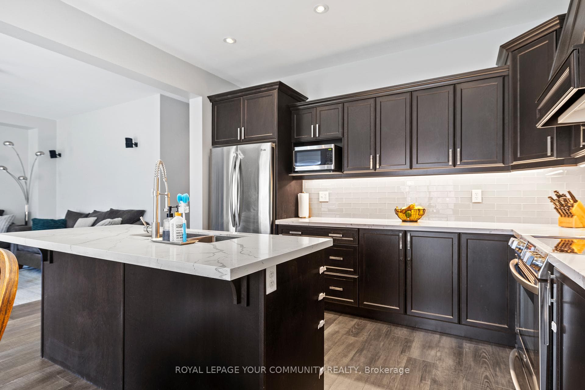 115 Irwin Avenue photo 13