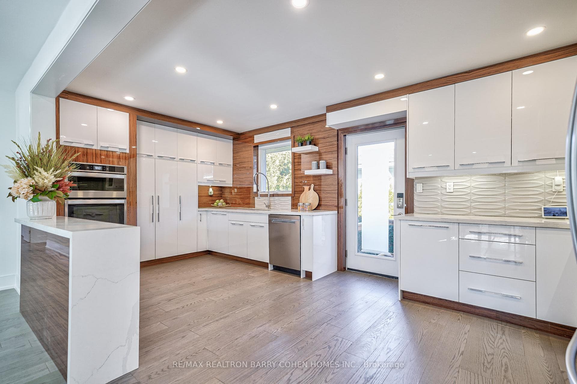 29 Artinger Court photo 12