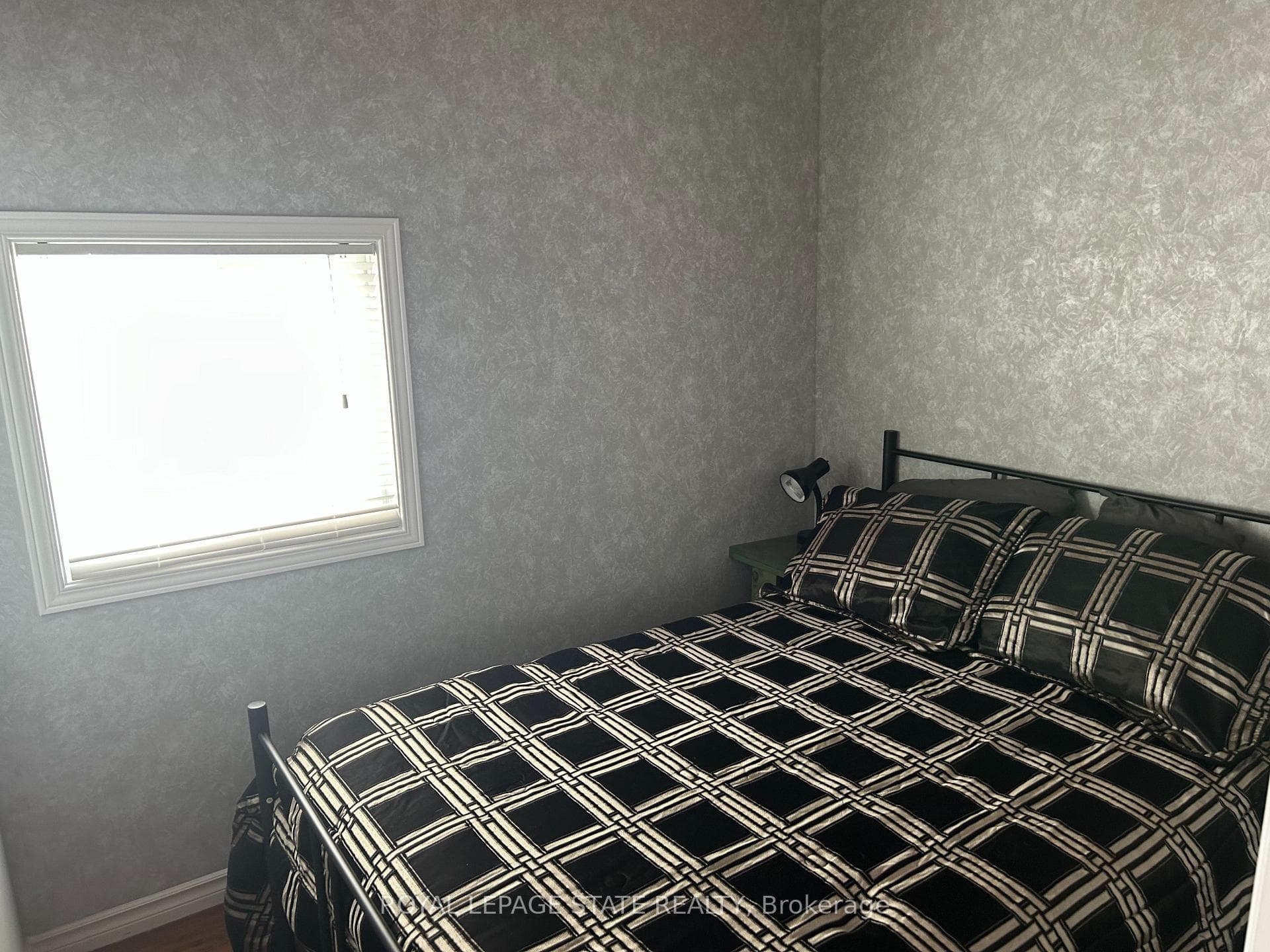 6 Lakeside Drive photo 14