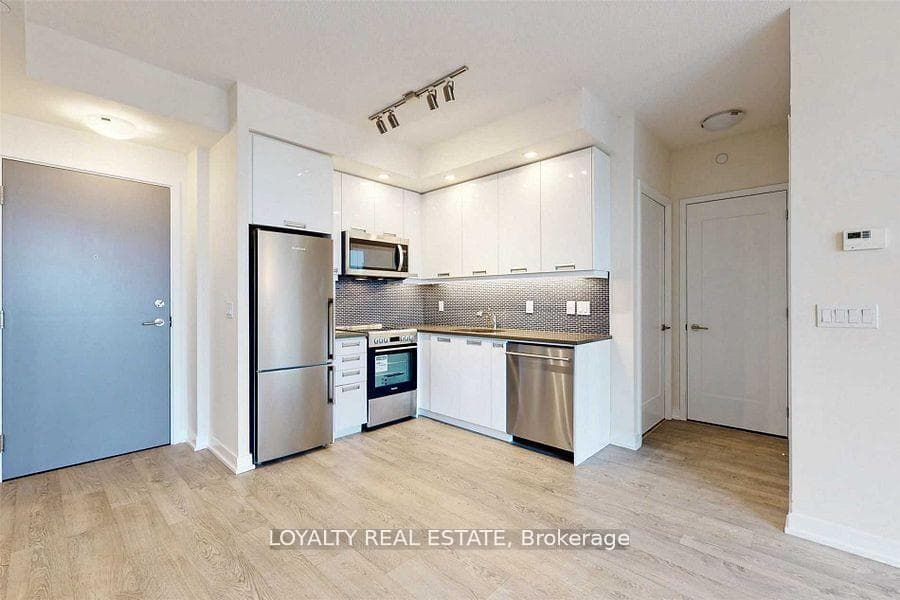 99 John Street Unit 2508 photo 5