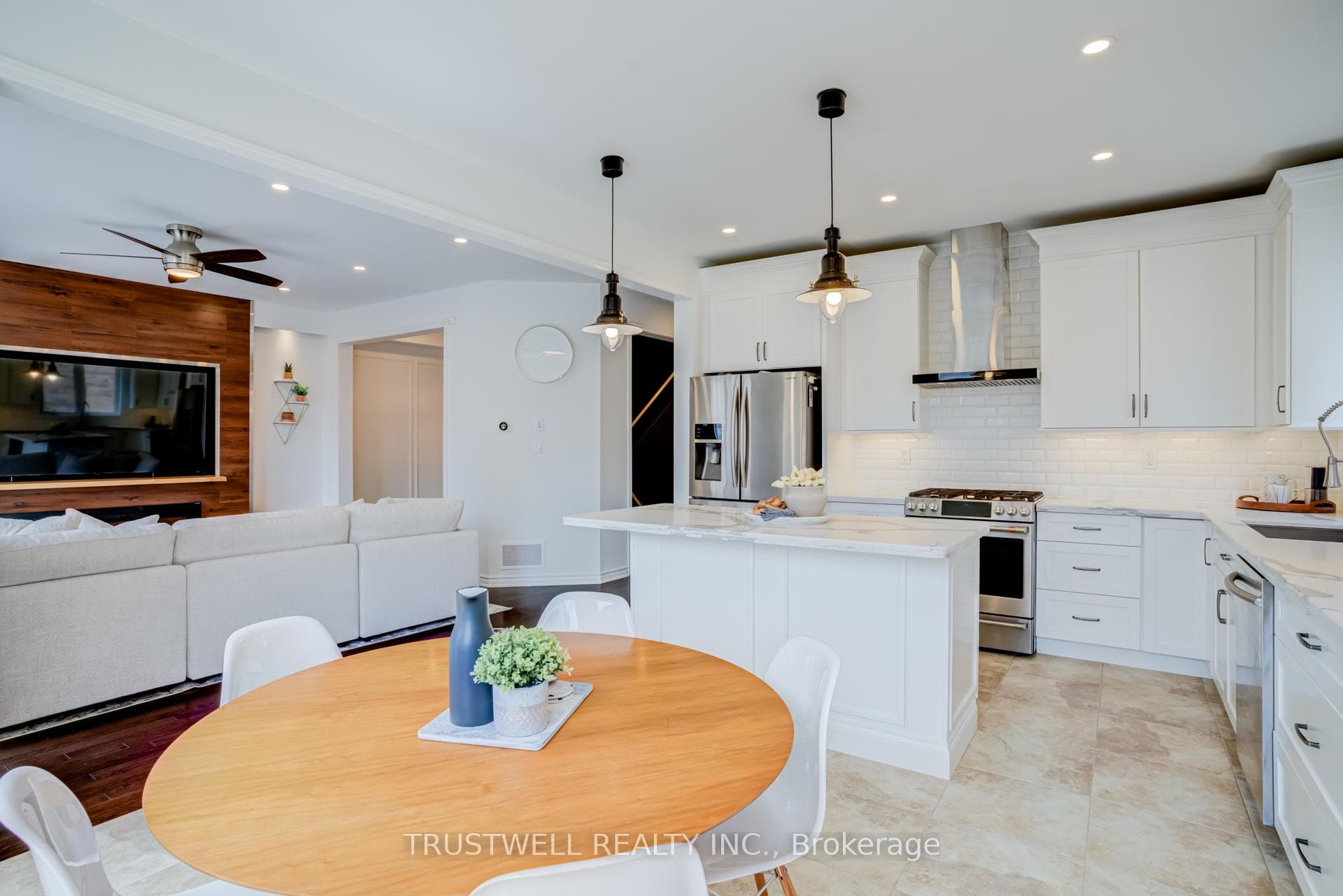 334 Trudeau Drive photo 24