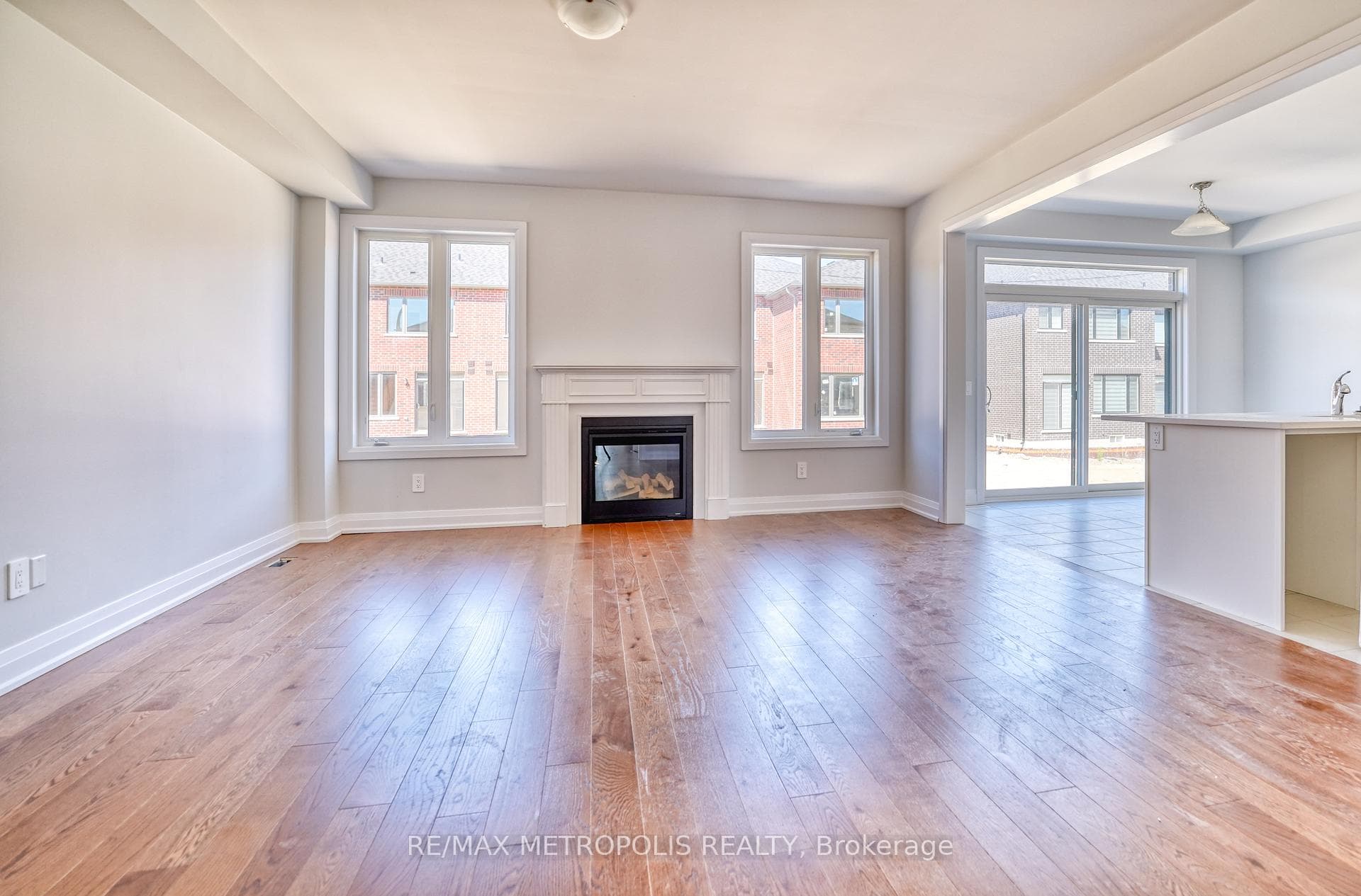 152 St Joseph Street photo 5