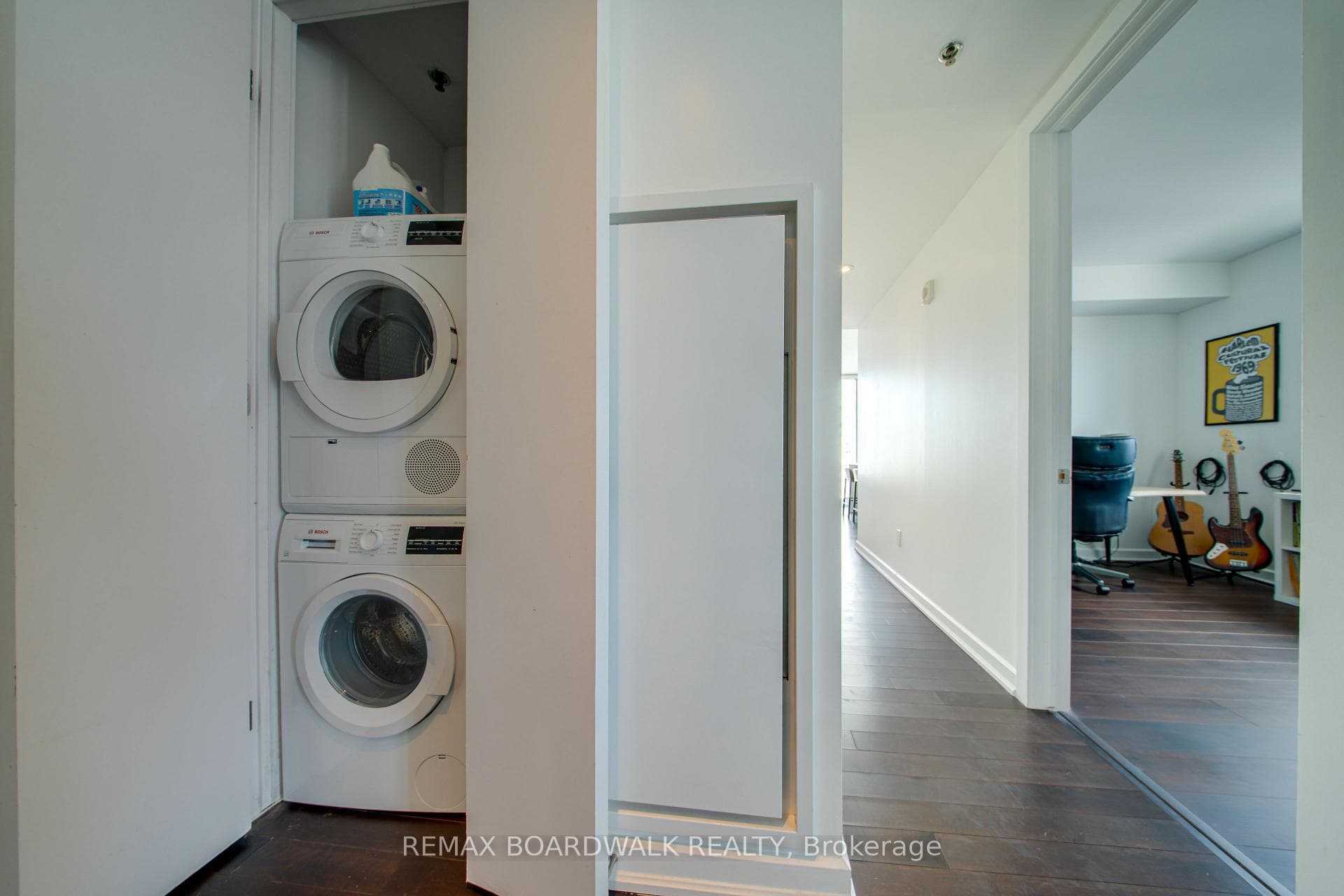 300 LISGAR Street Unit 803 photo 38