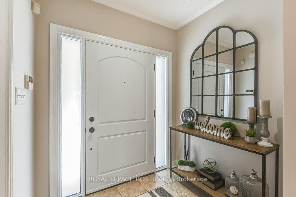42 Mynden Way photo 5