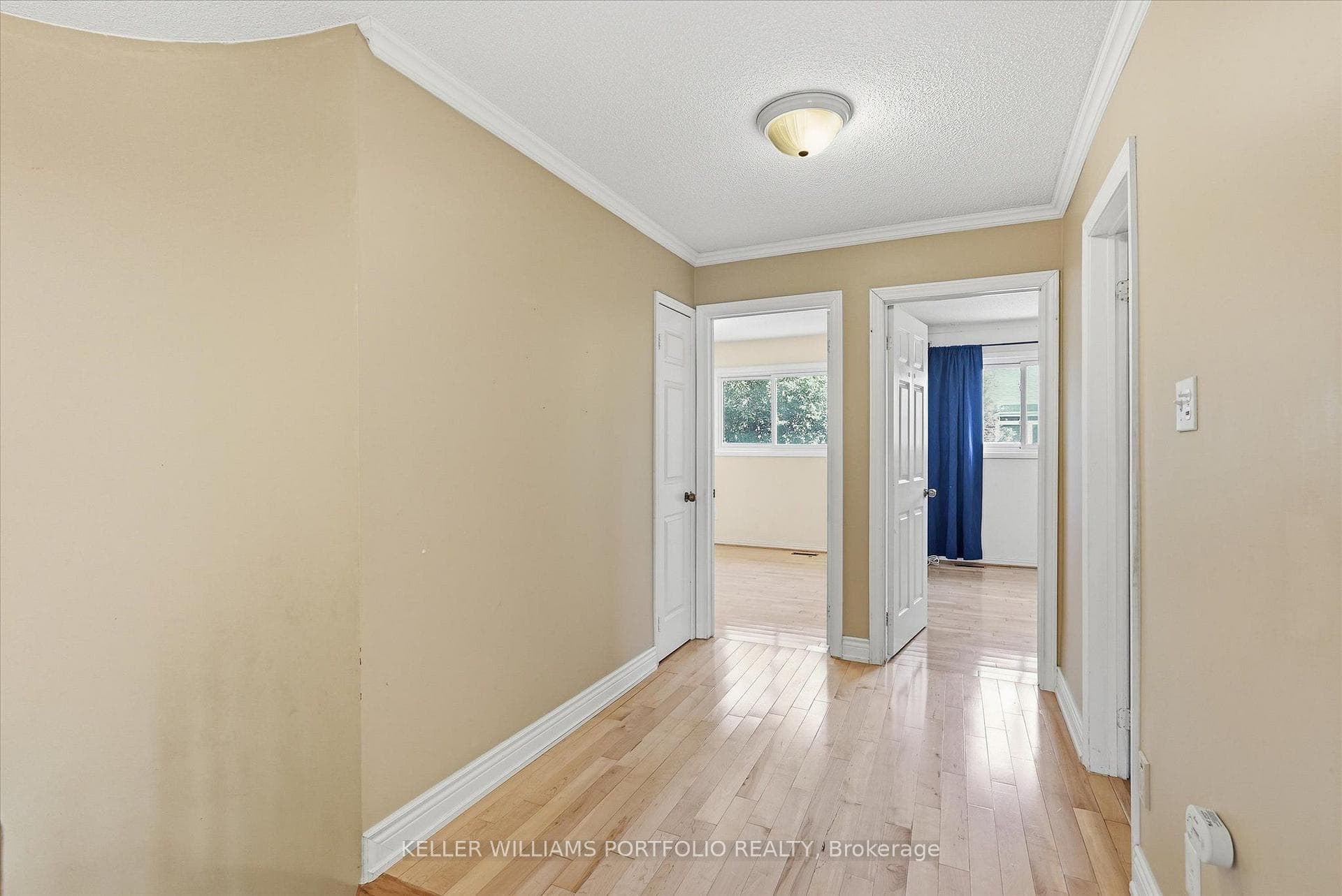 73 Jessica Gardens photo 19