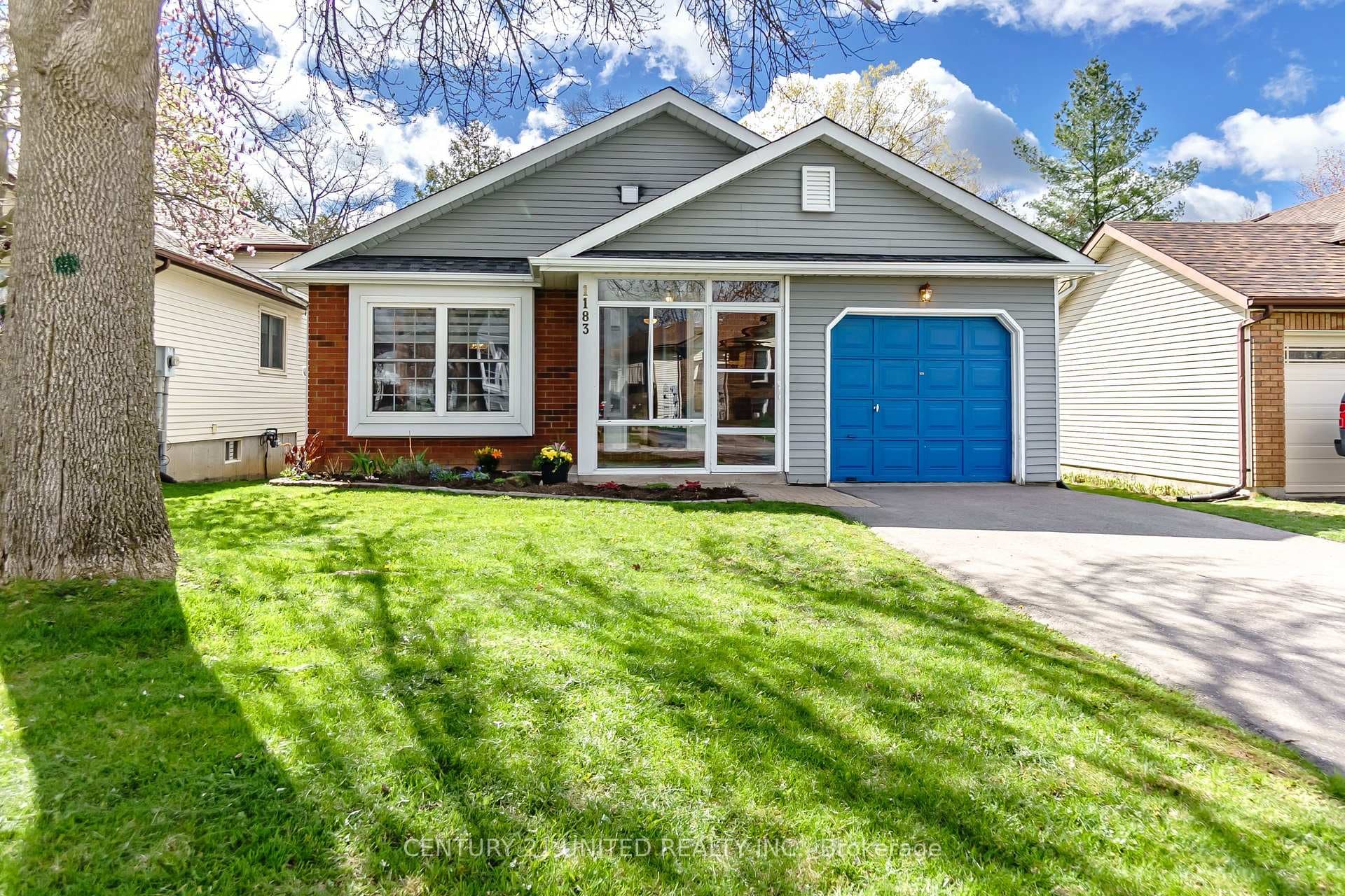 1183 Huntington Circle photo 2