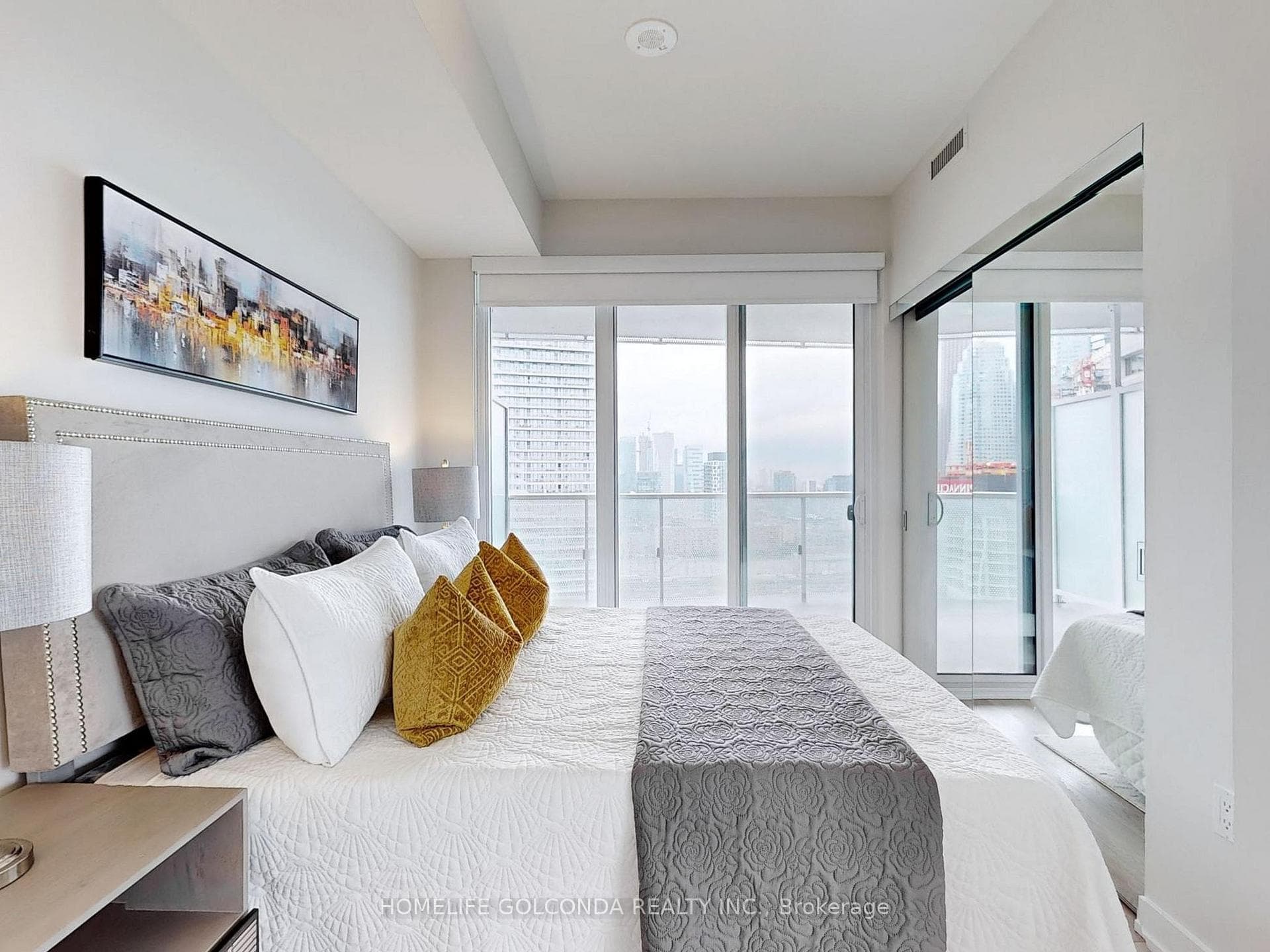 15 Queens Quay Unit 2509 photo 24