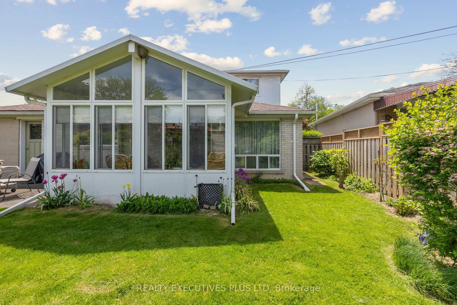 10 Pergola Road photo 31