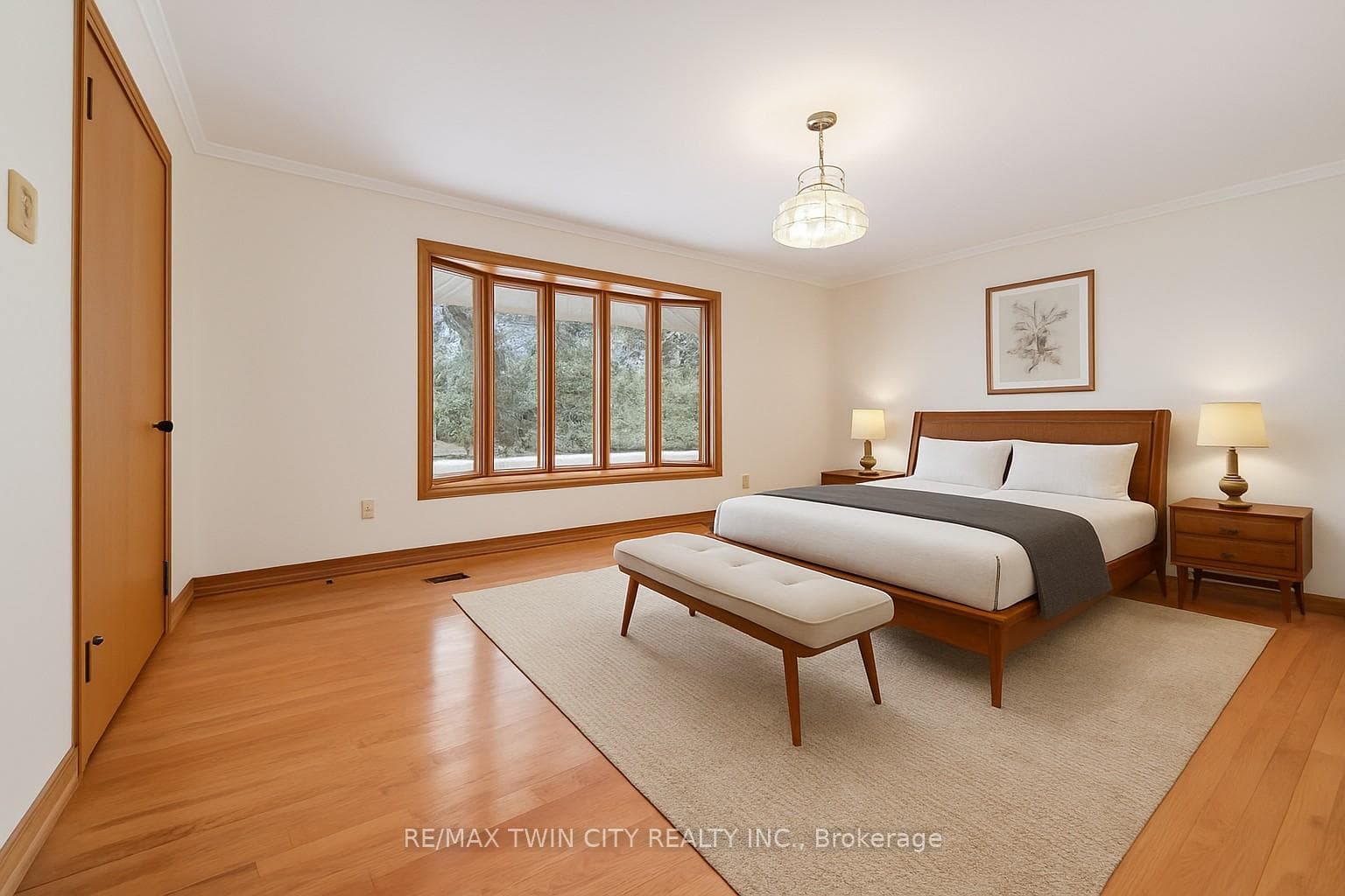 35 Charing Cross photo 11