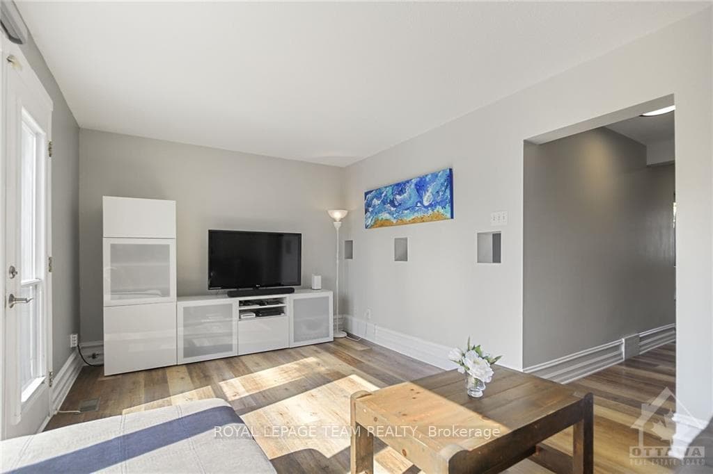 52 COSTELLO Avenue photo 6