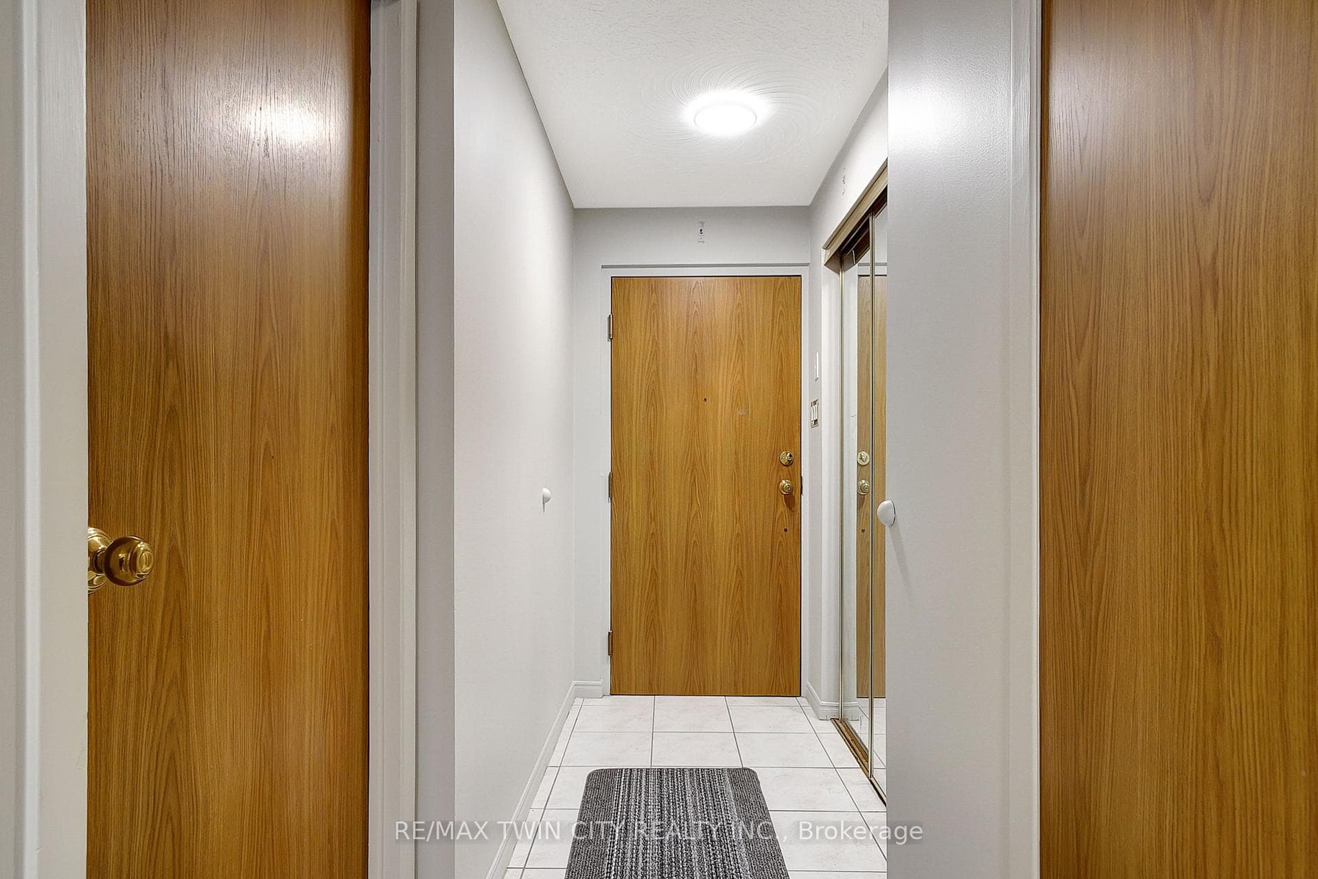 20 Ellen Street Unit 302 photo 9