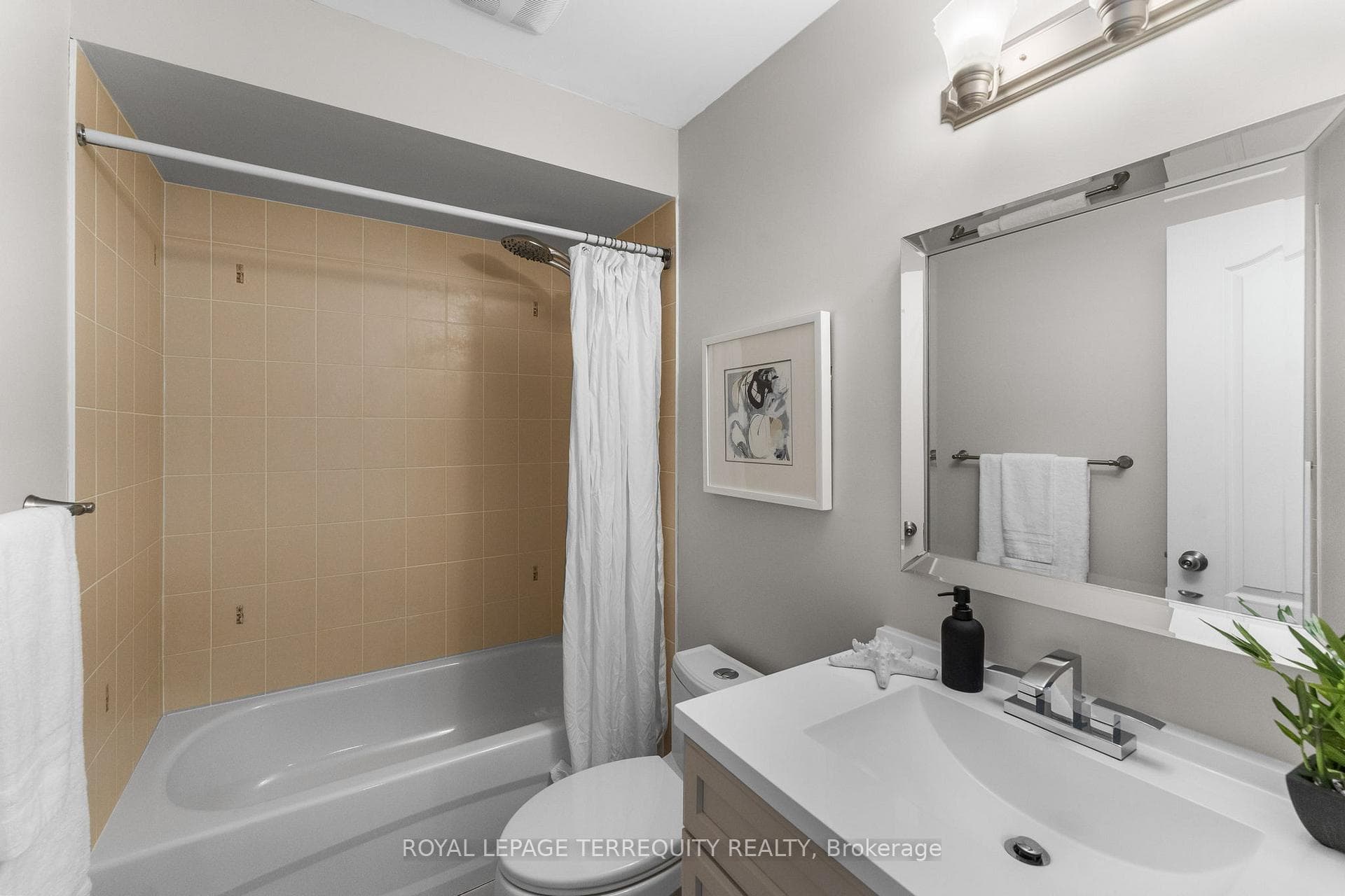 1779 Carousel Drive photo 33