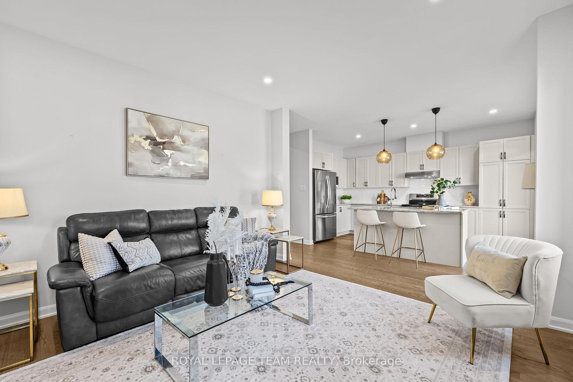 70 Ralph Erfle Way photo 6