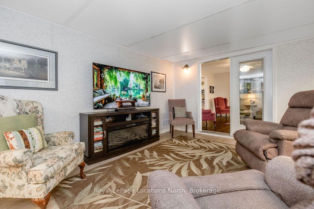 6 Tennessee Avenue photo 30
