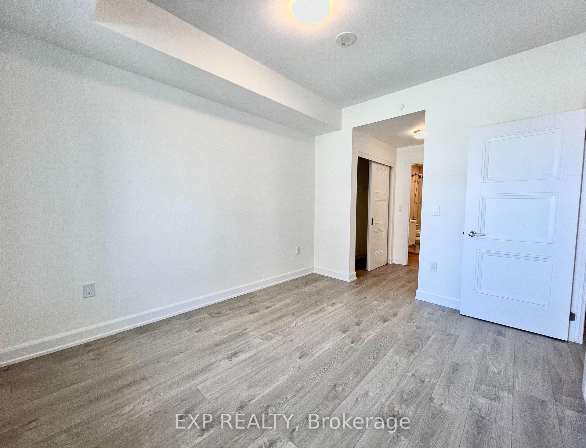 3200 William Coltson Avenue Unit 305 photo 20