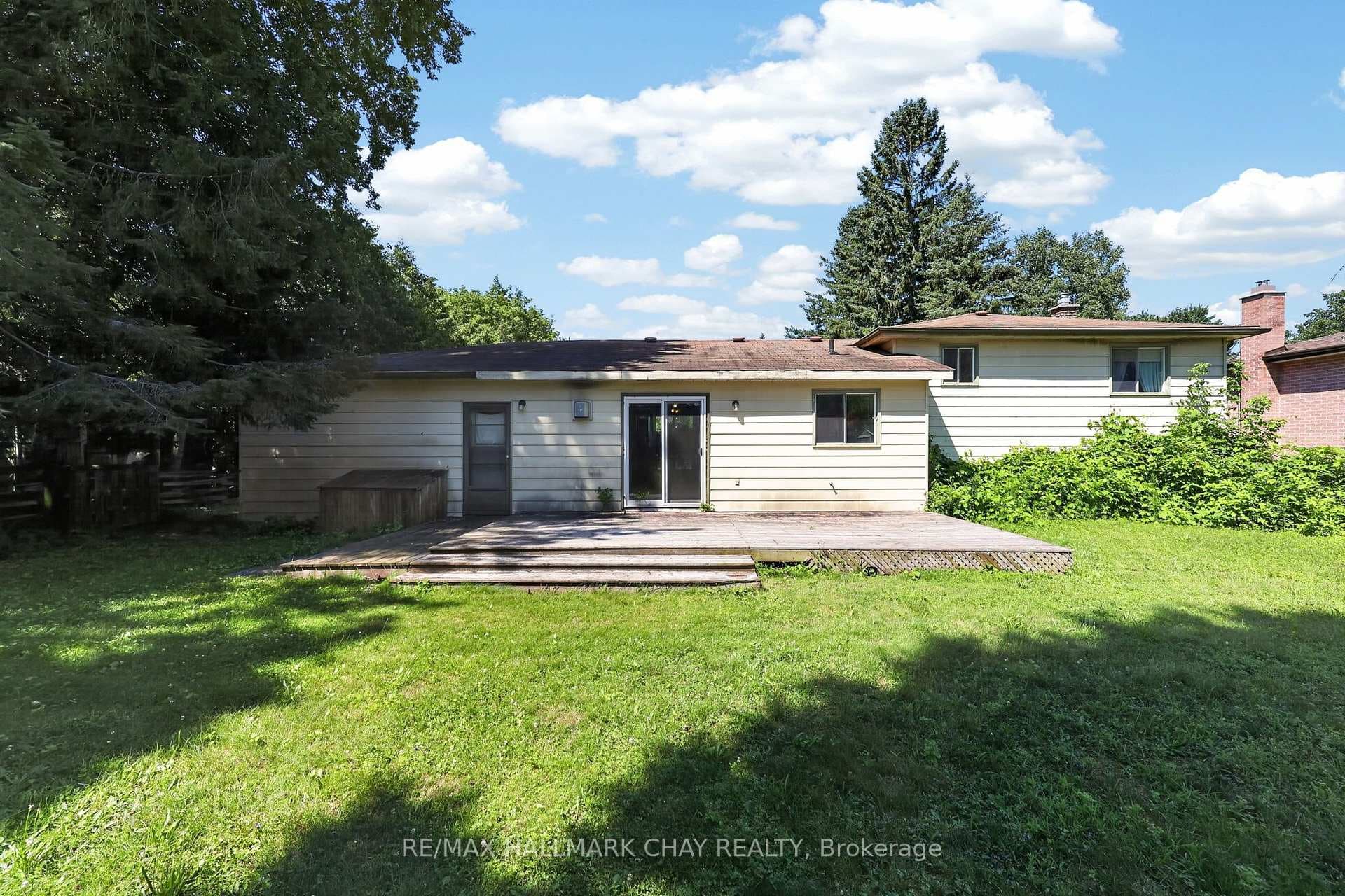 23 Pine Park Boulevard photo 29
