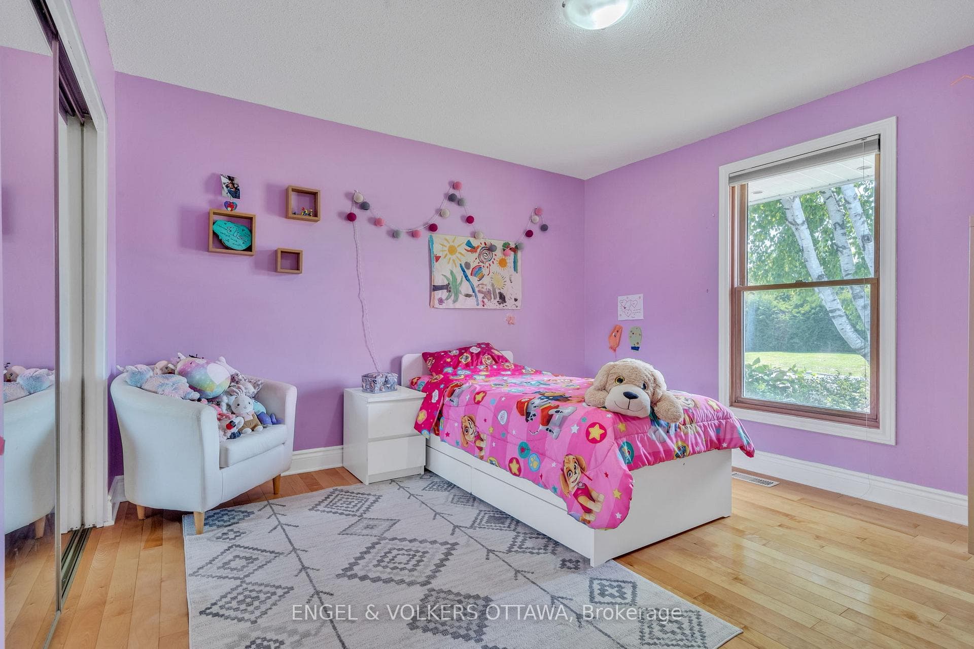 1369 FONTENAY Crescent photo 15