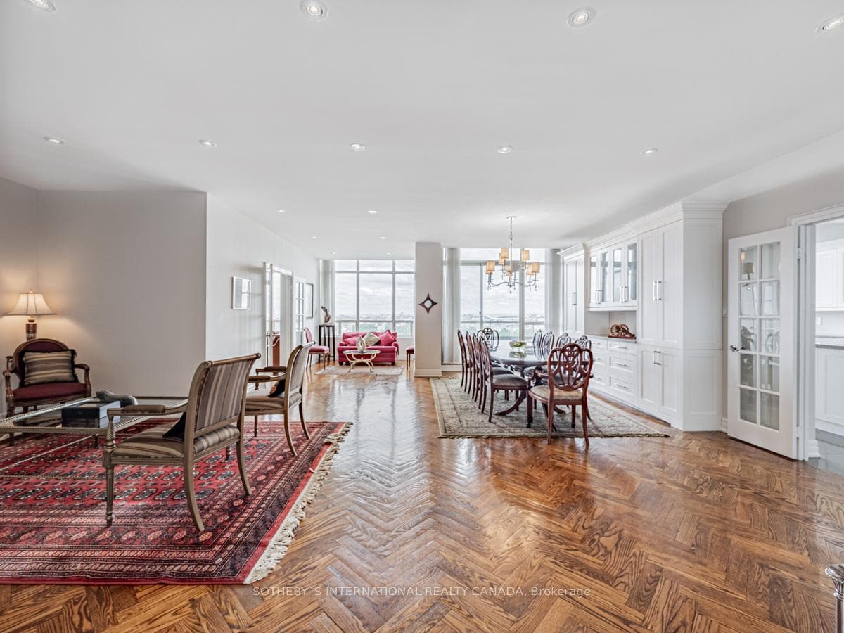 10 Torresdale Avenue Unit PH7 photo 4