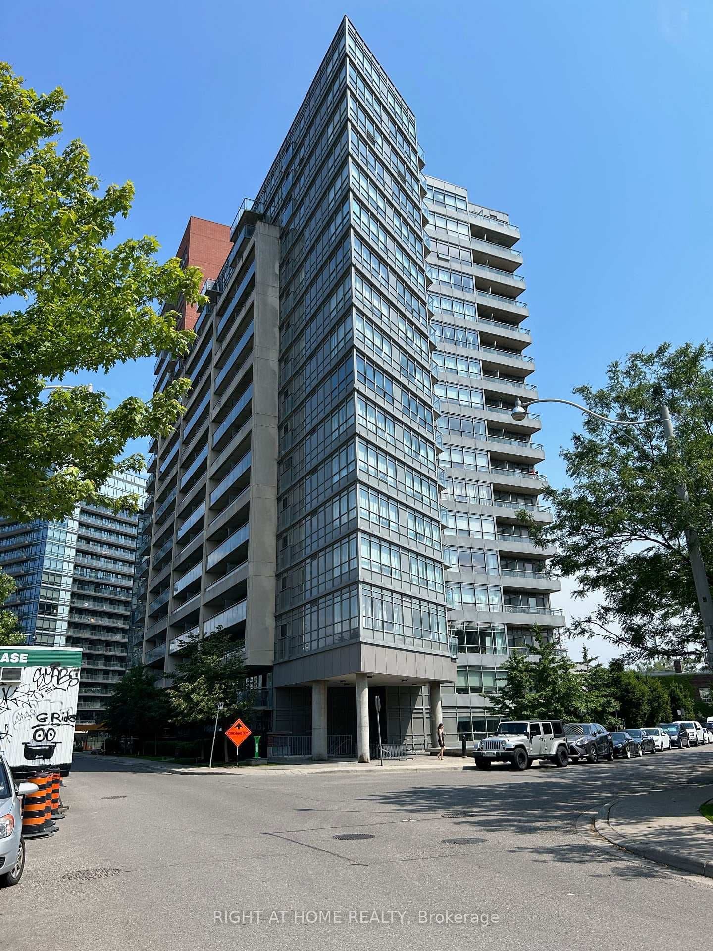 38 Joe Shuster Way Unit 2109 photo 1