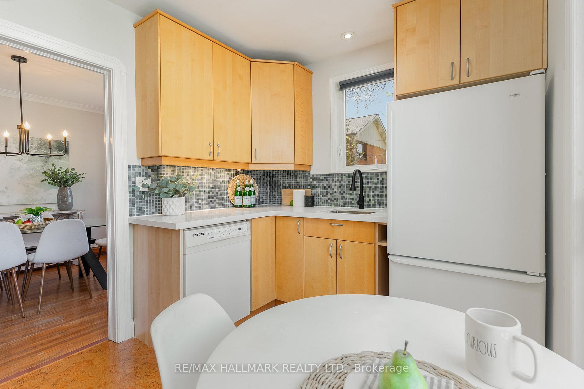 94 Alder Crescent photo 12