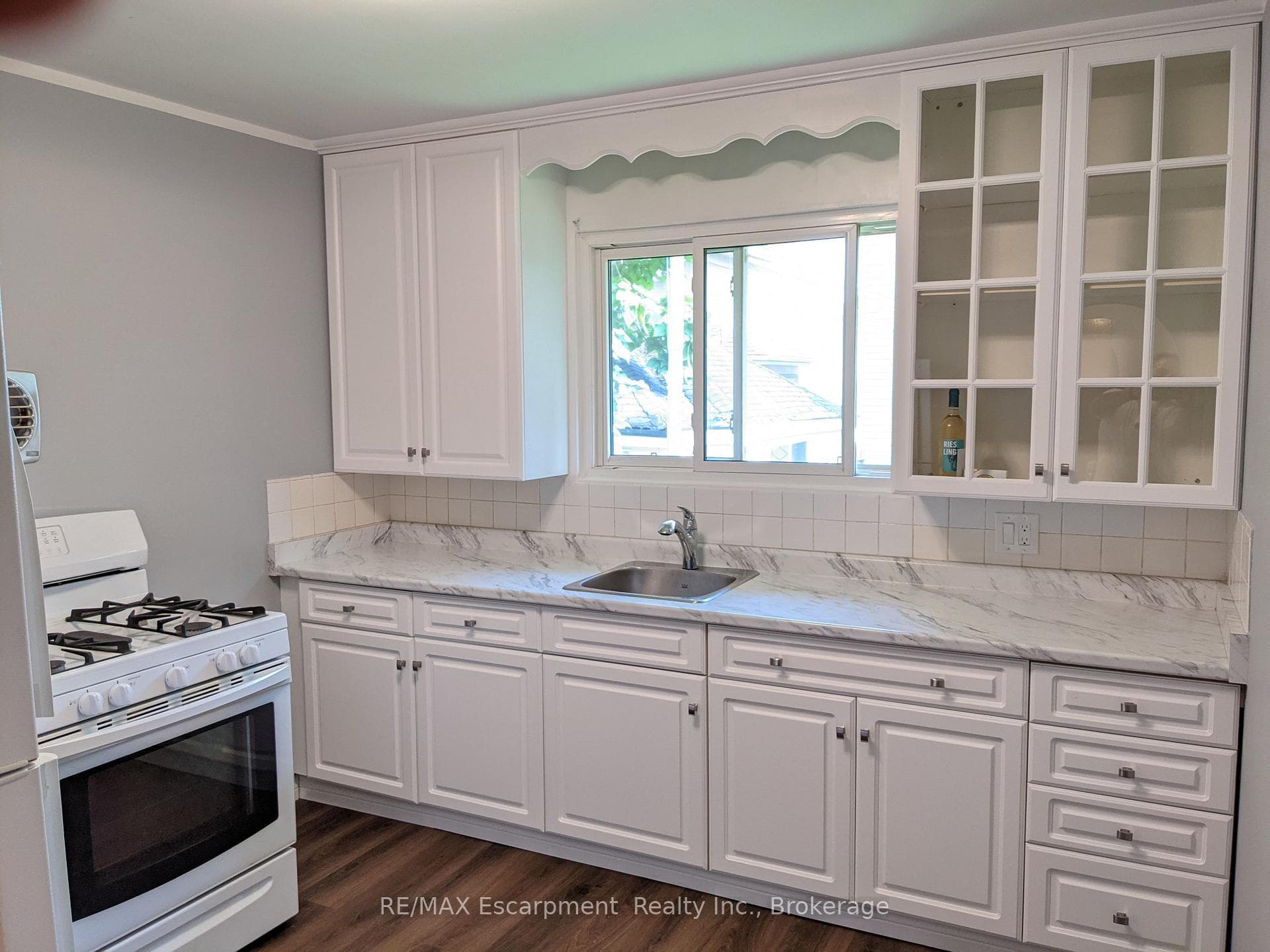 158 James Street Unit 4 photo 2