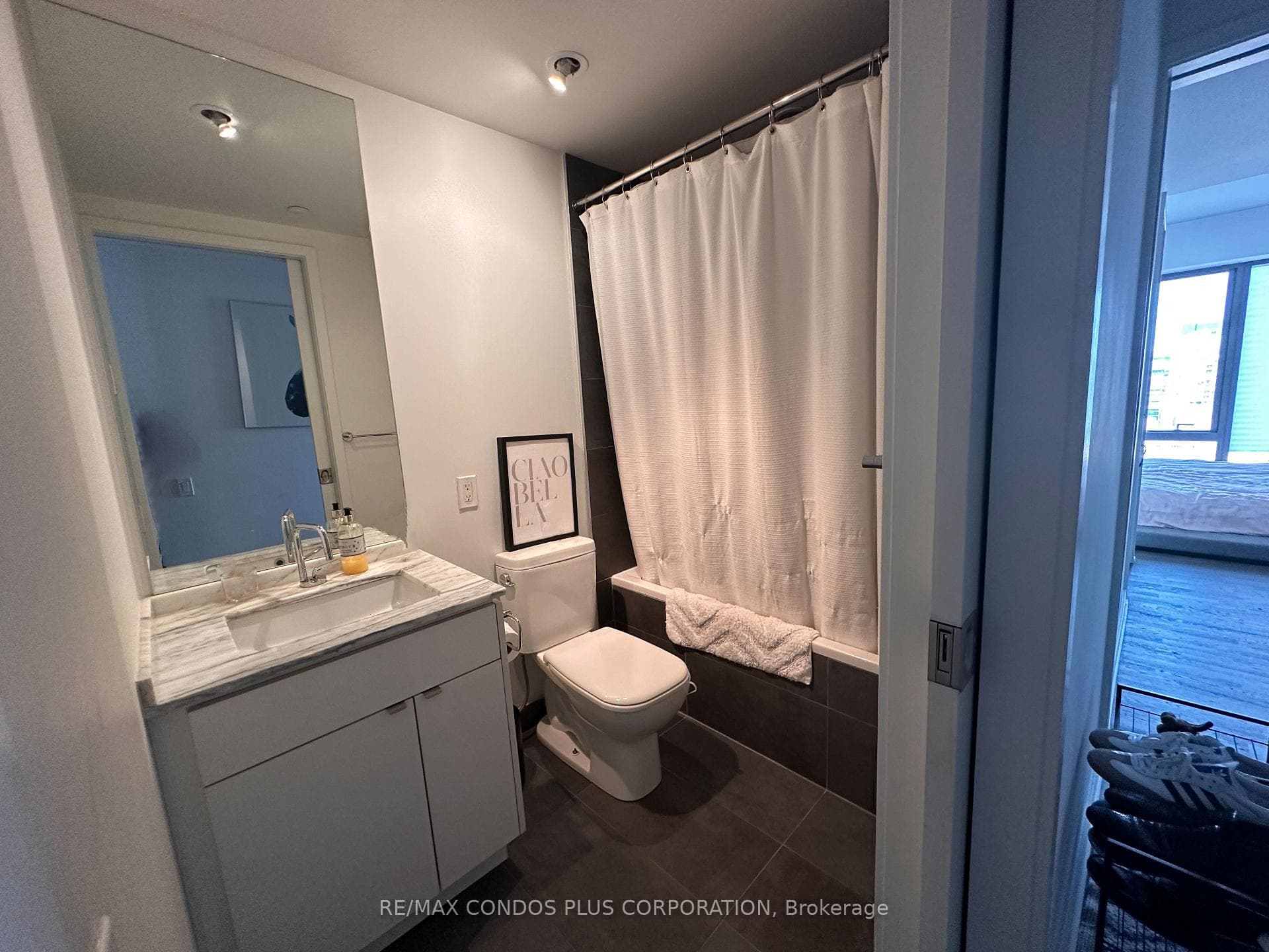 60 Colborne Street Unit 2102 photo 9
