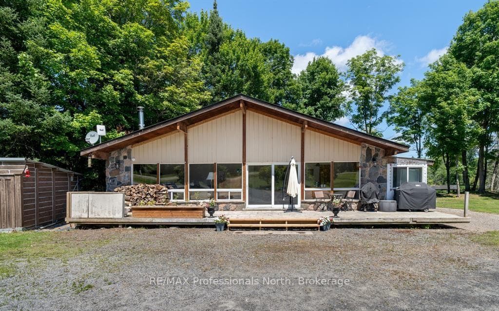 899 KATRINE Road photo 29