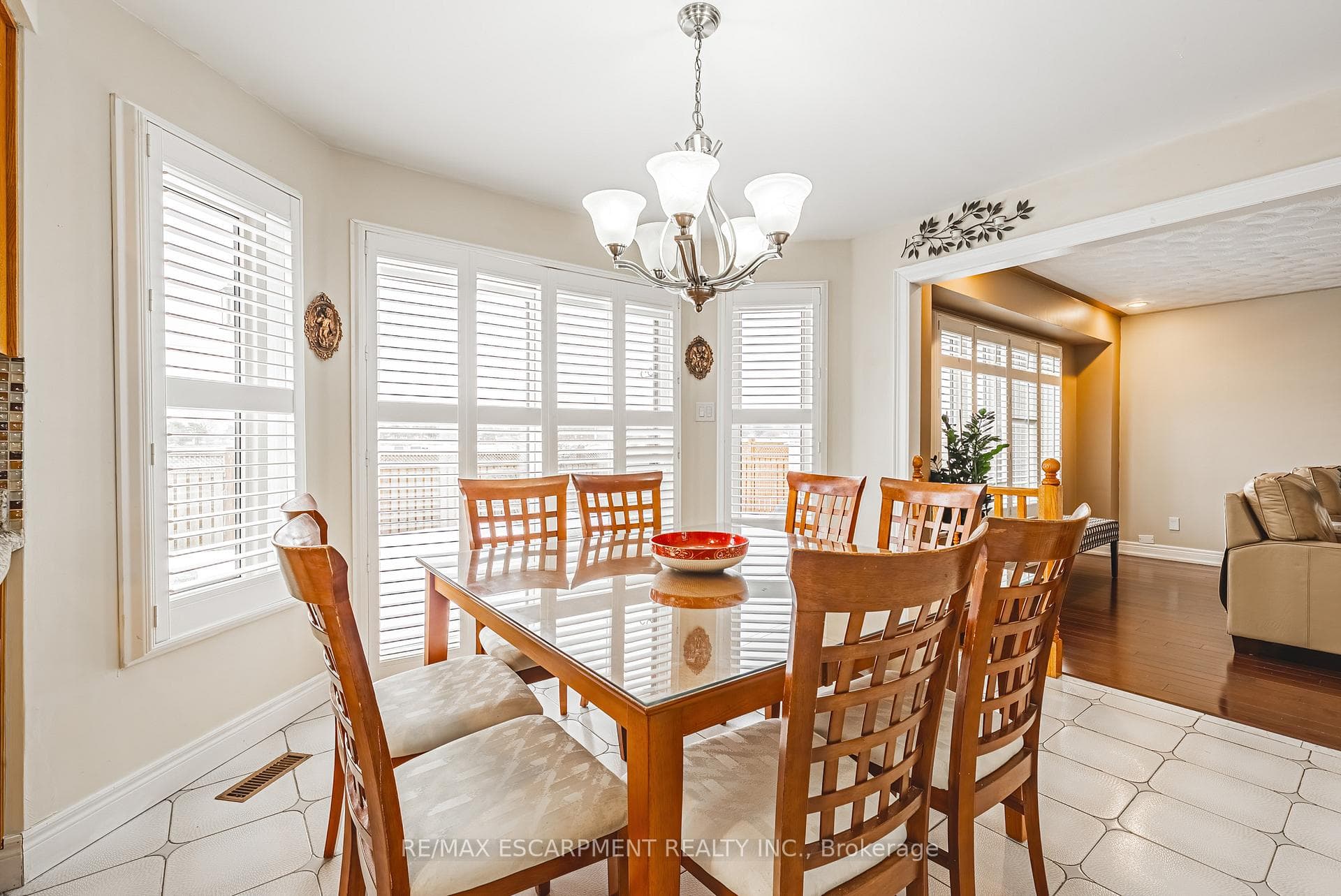 28 Sunflower Crescent photo 9