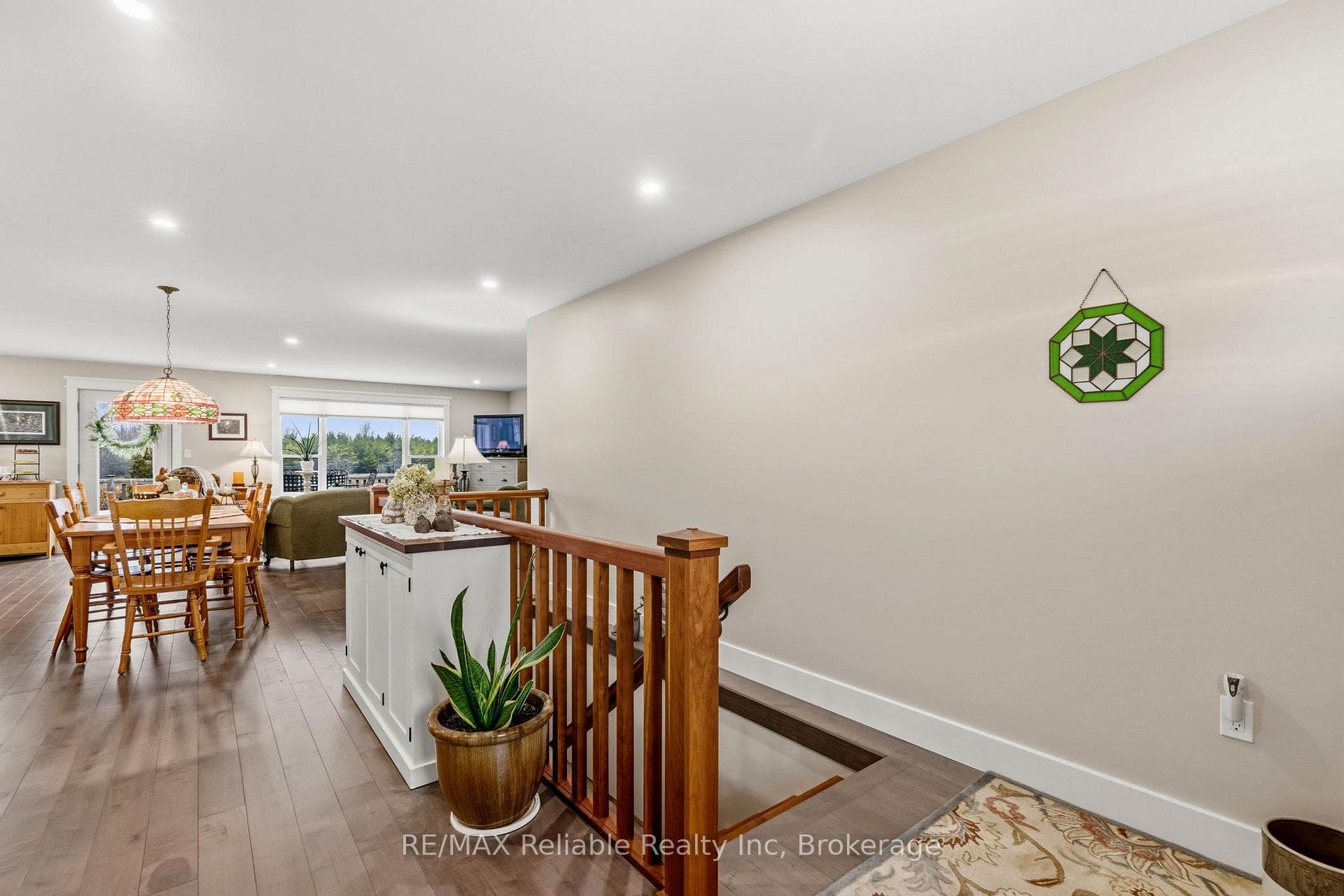 144 James Street photo 25
