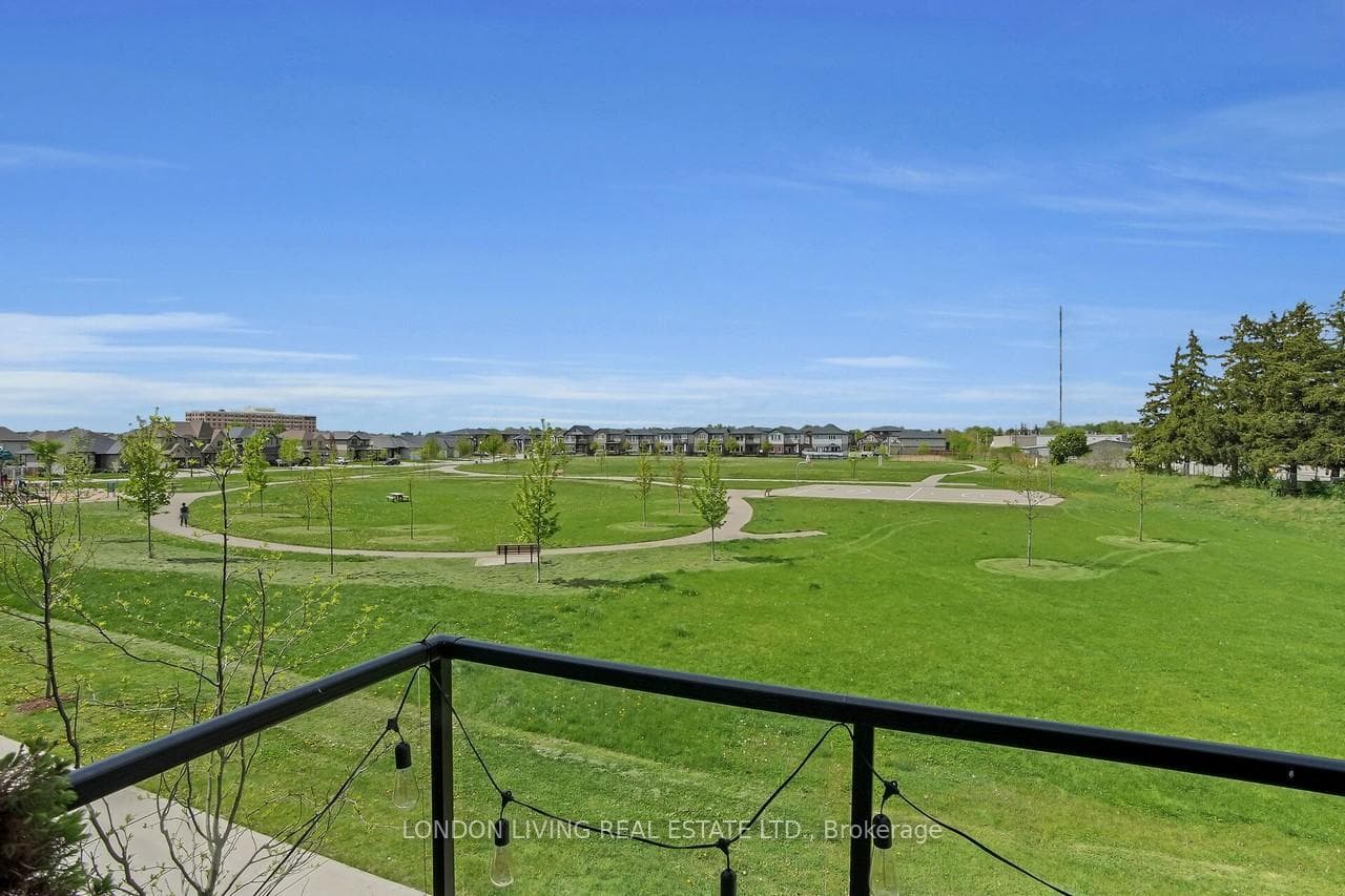 3380 Singleton Avenue Unit 28 photo 23