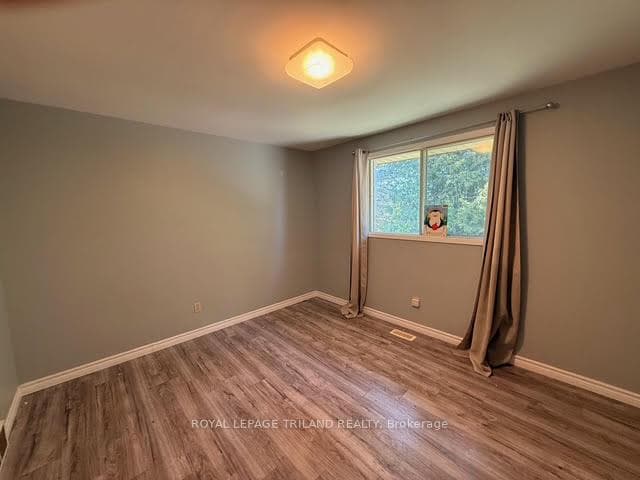 165 Railway Avenue photo 10