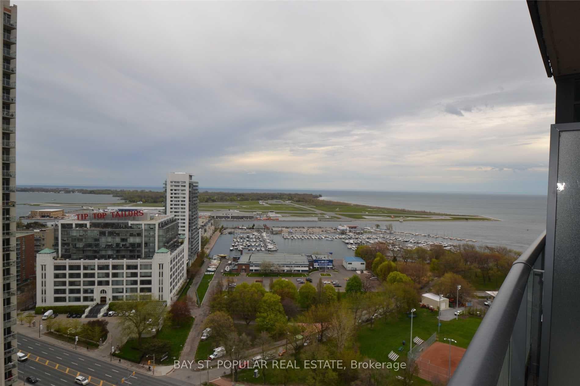 215 Fort York Boulevard Unit 2401 photo 2