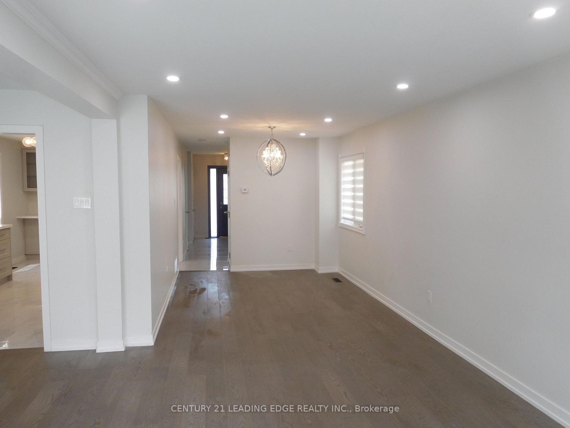88 Hewitt Crescent Unit Upper photo 8