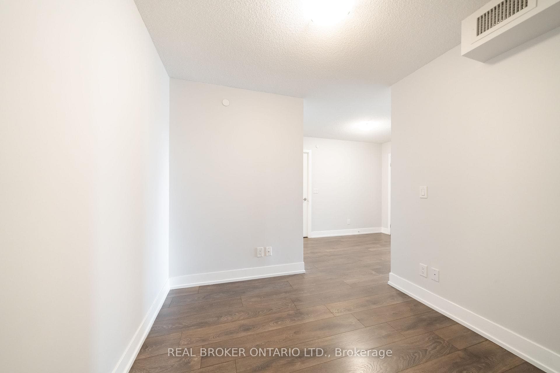 1255 Bayly Street Unit 505 photo 6