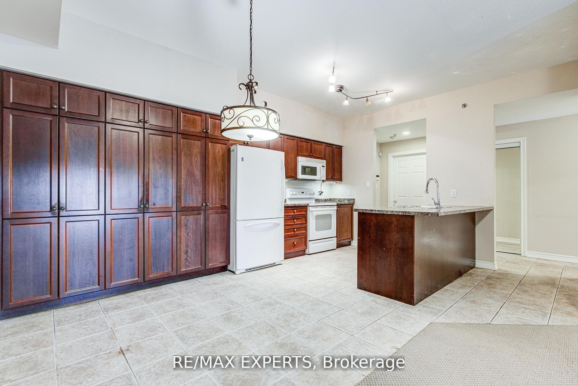 391 Plains Road Unit 102 photo 16