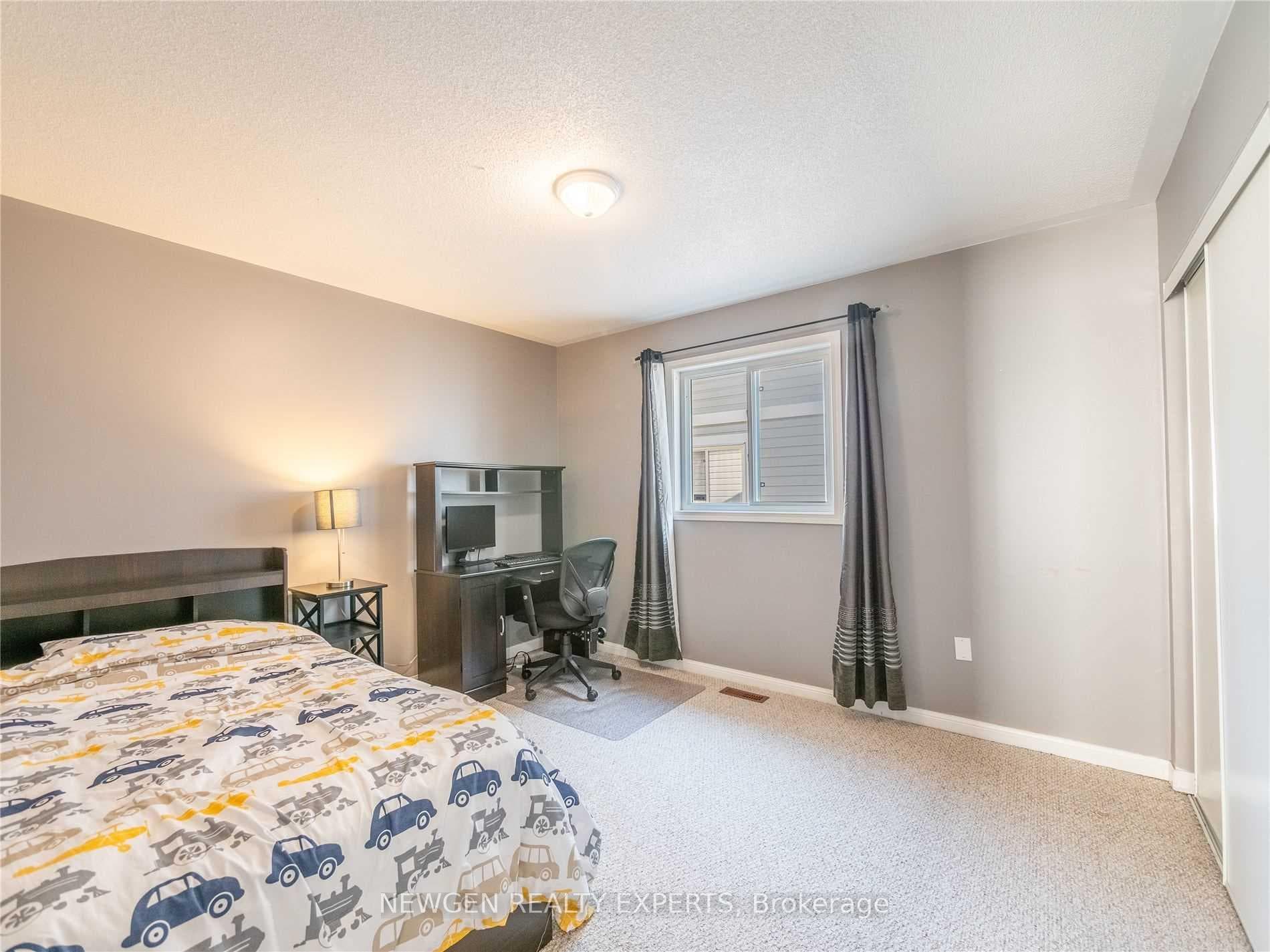 52 Solmar Avenue photo 17