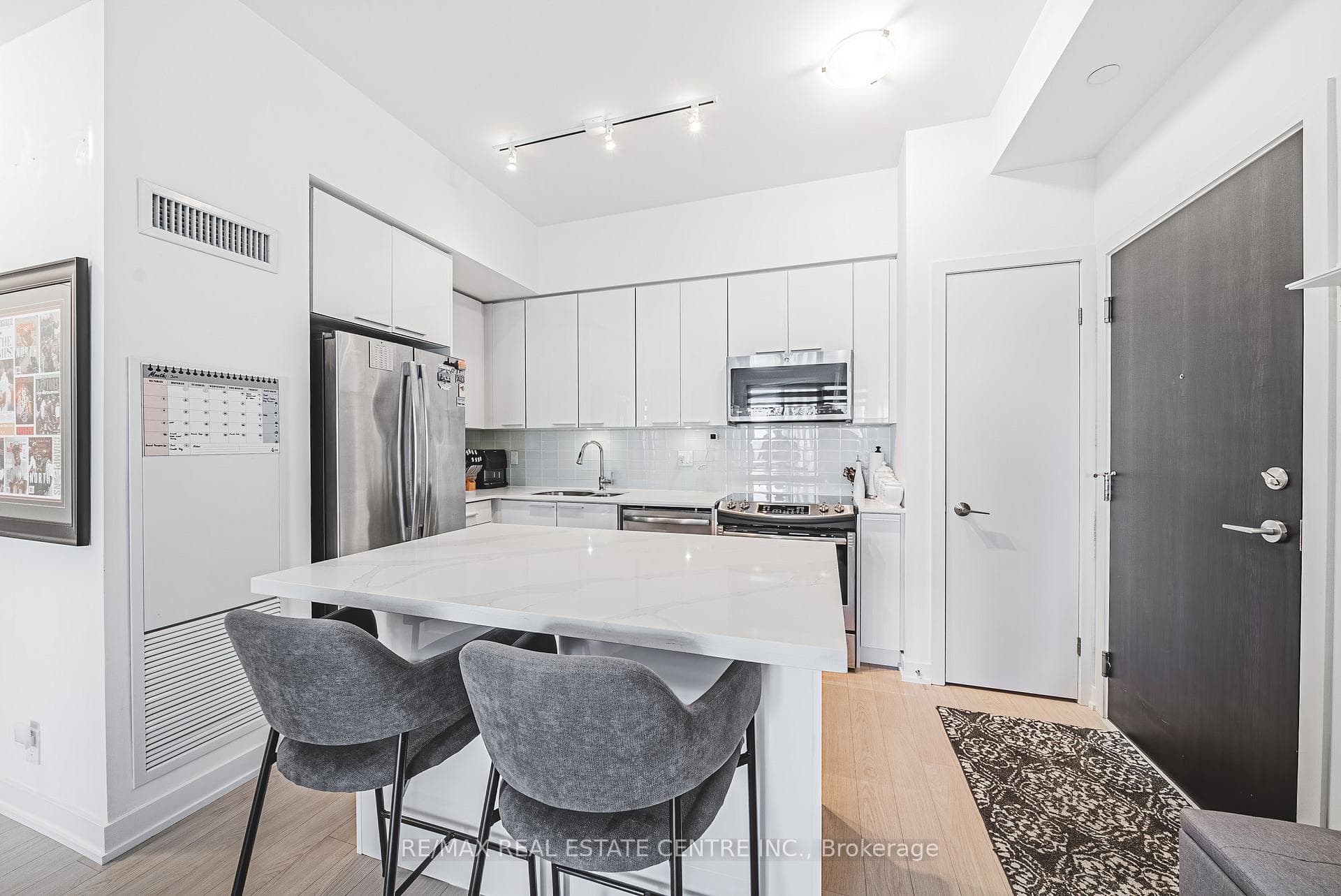 10 Park Lawn Road Unit 2405 photo 4