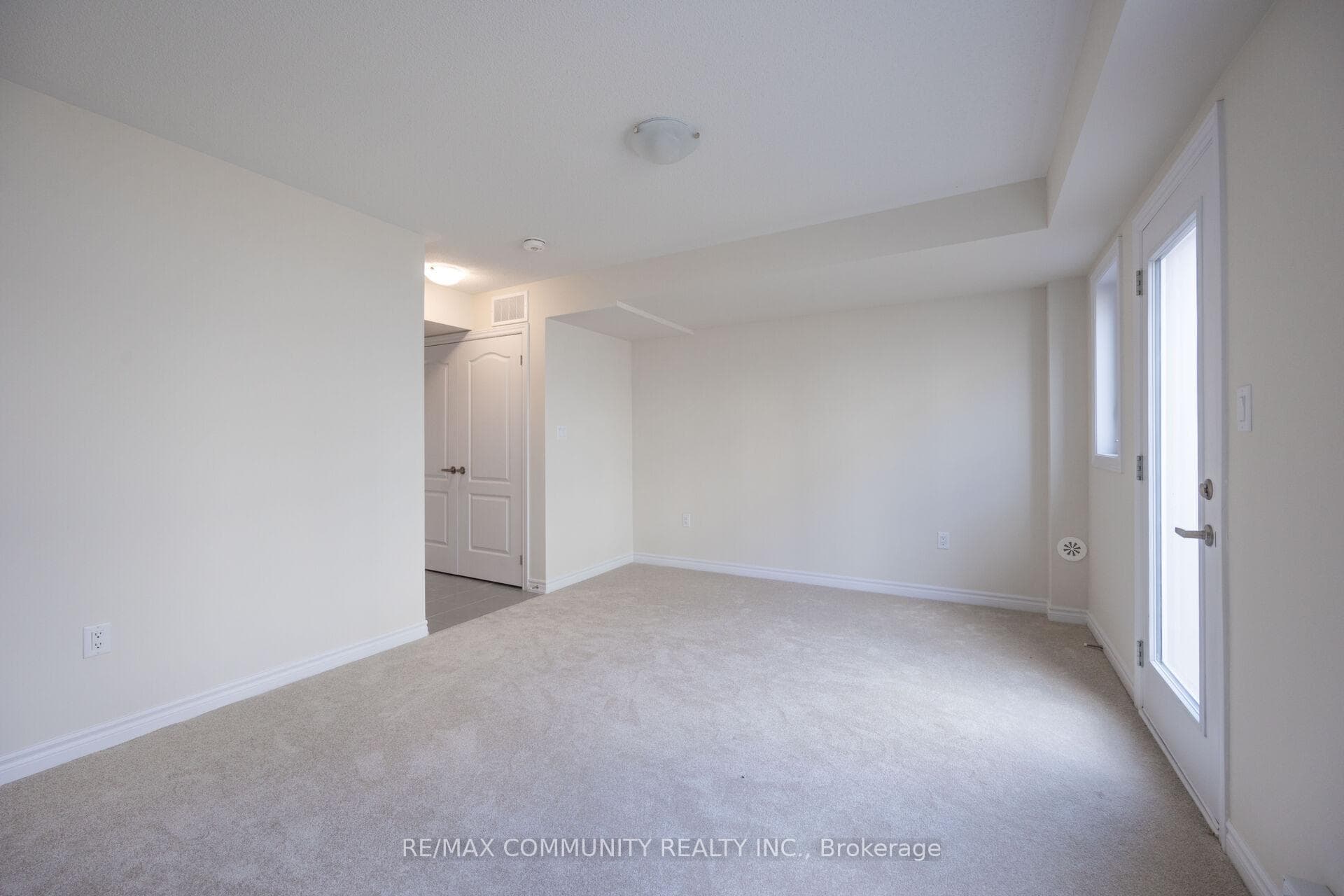 135 Senay Circle photo 17