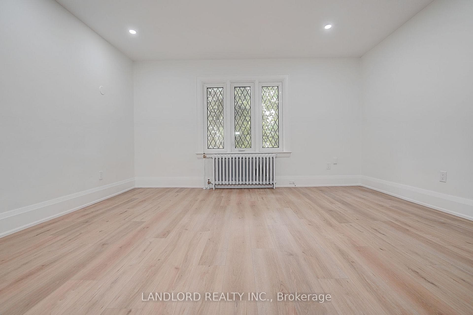 2520 Bloor Street Unit 12 photo 13
