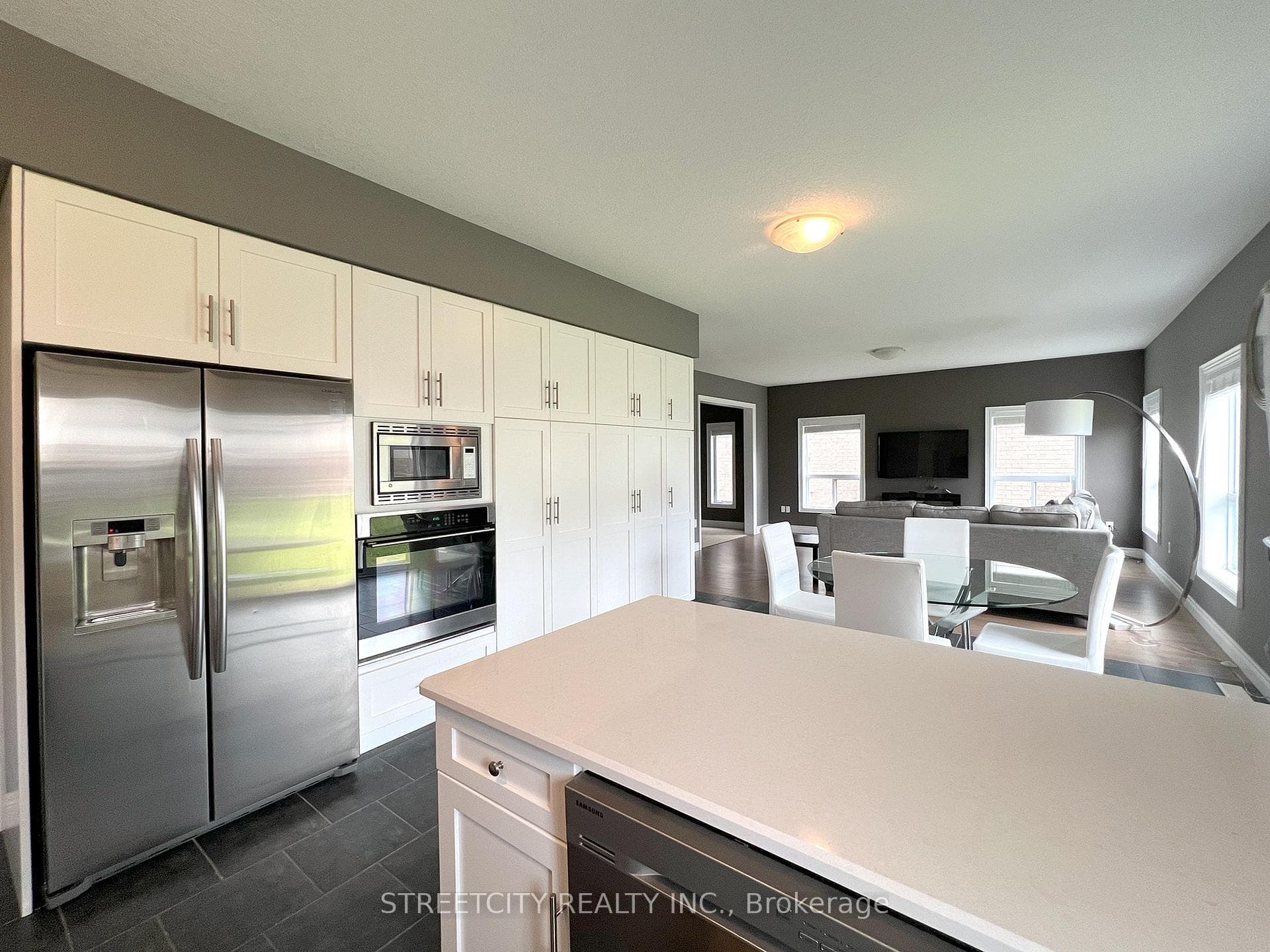 81 Bradwell Chase photo 12