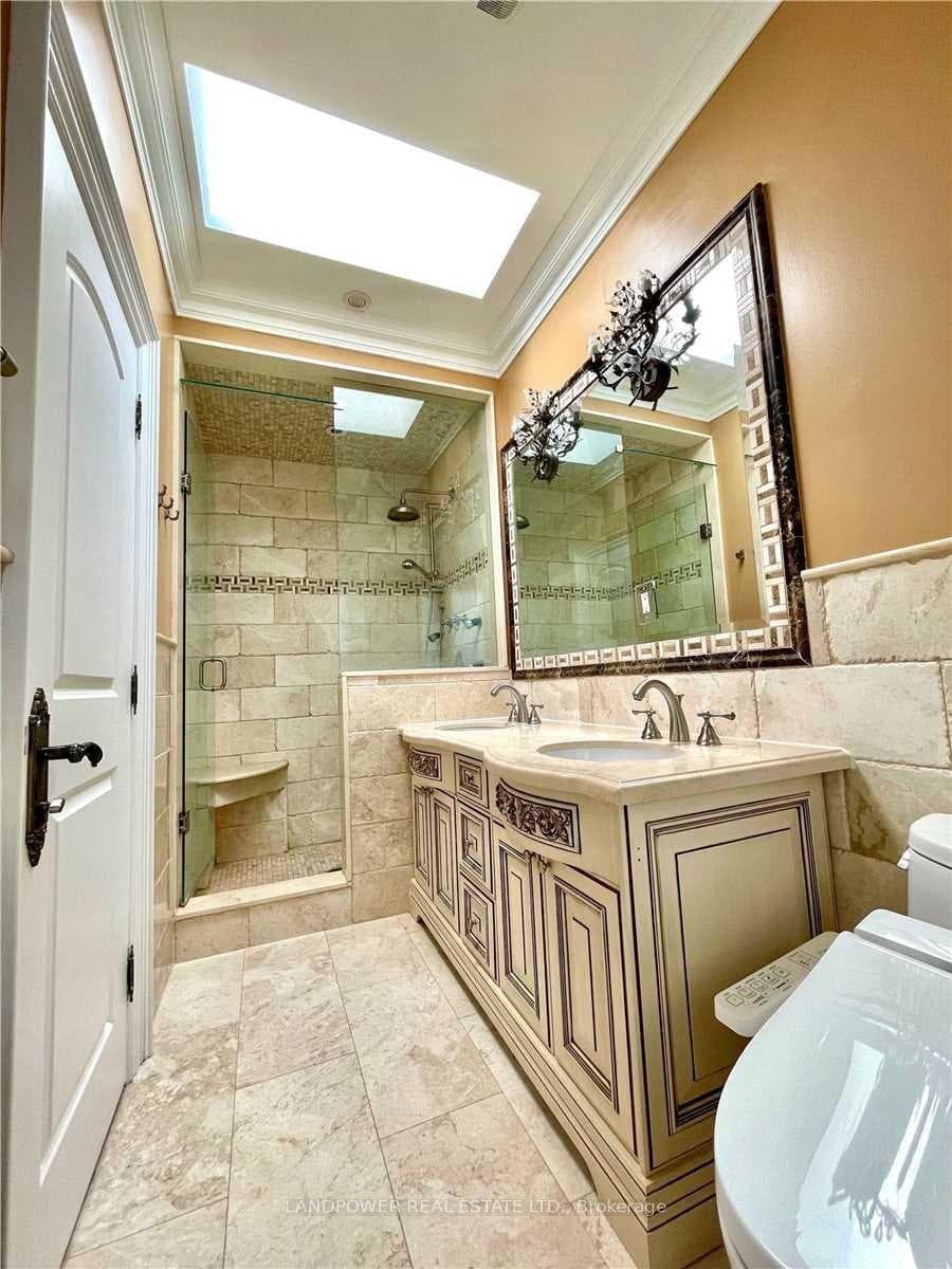 356 Fairlawn Avenue photo 13