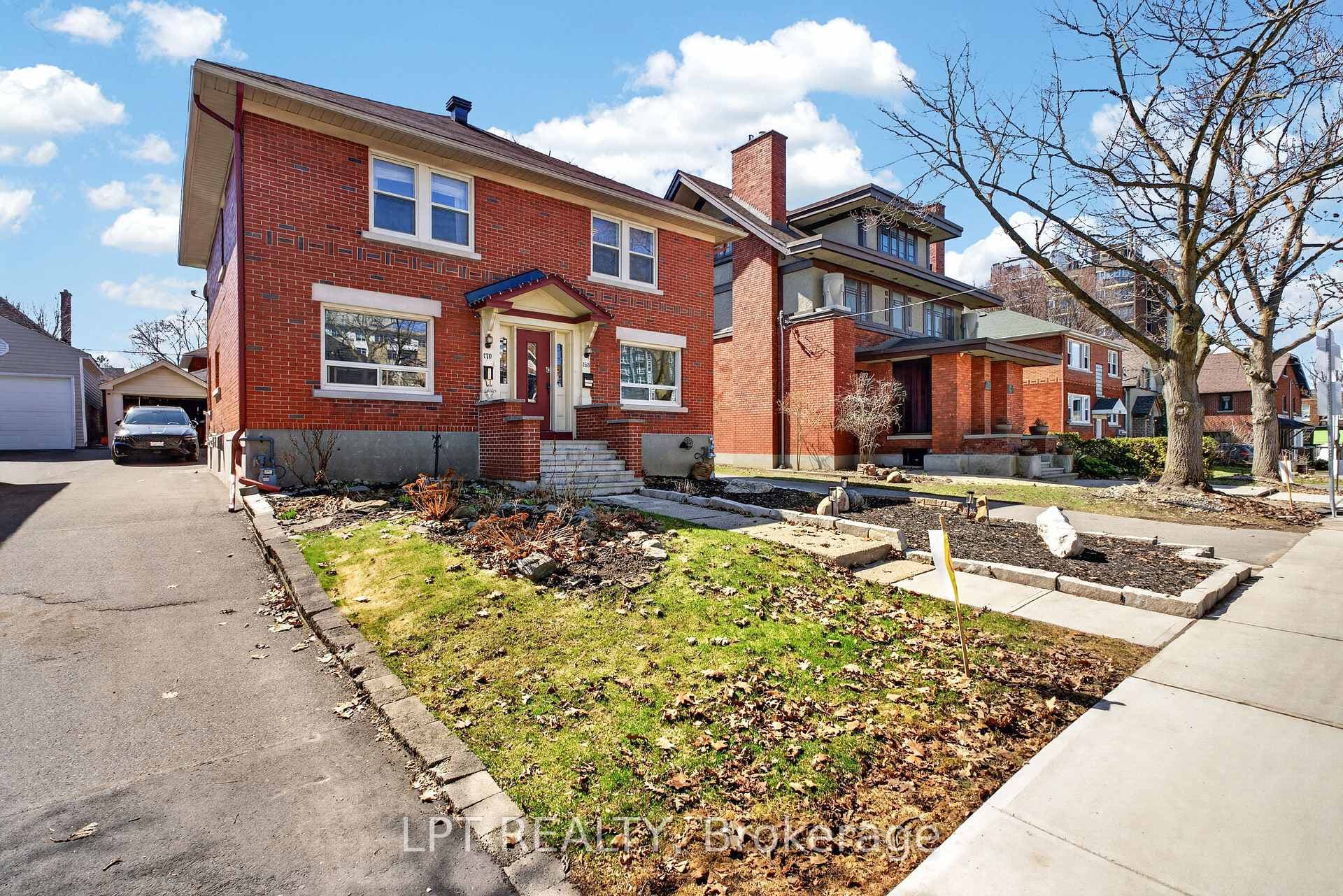 168 Huron Avenue photo 2