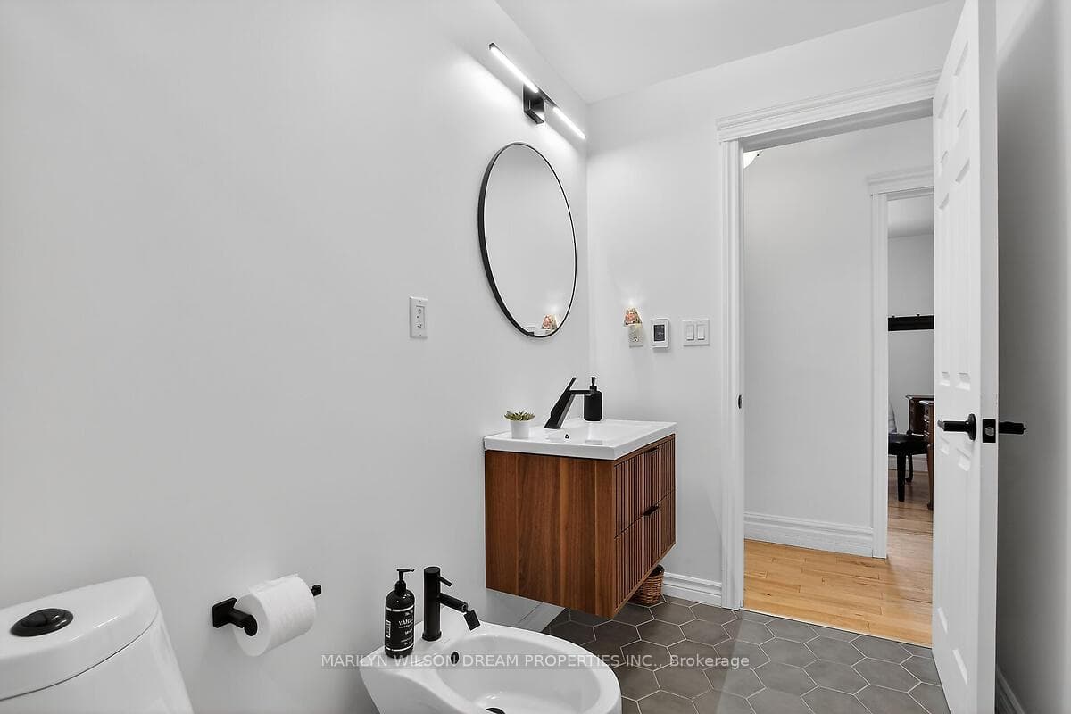 2105 Bangor Street photo 28