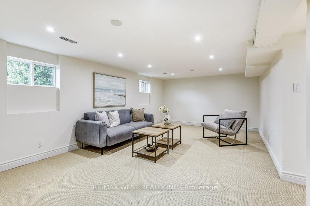 23 Hargrove Lane photo 20