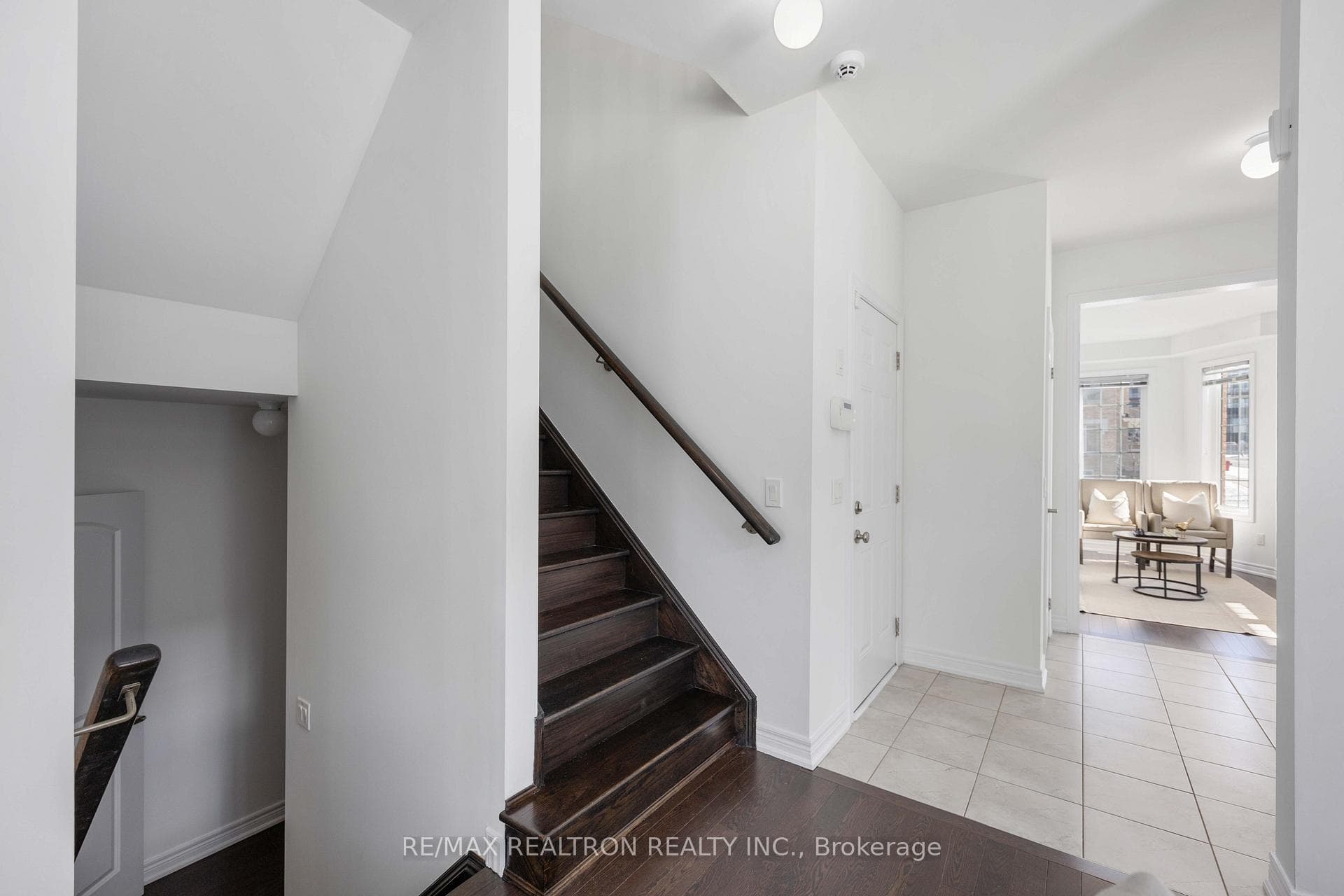 1 Durblee Avenue photo 20