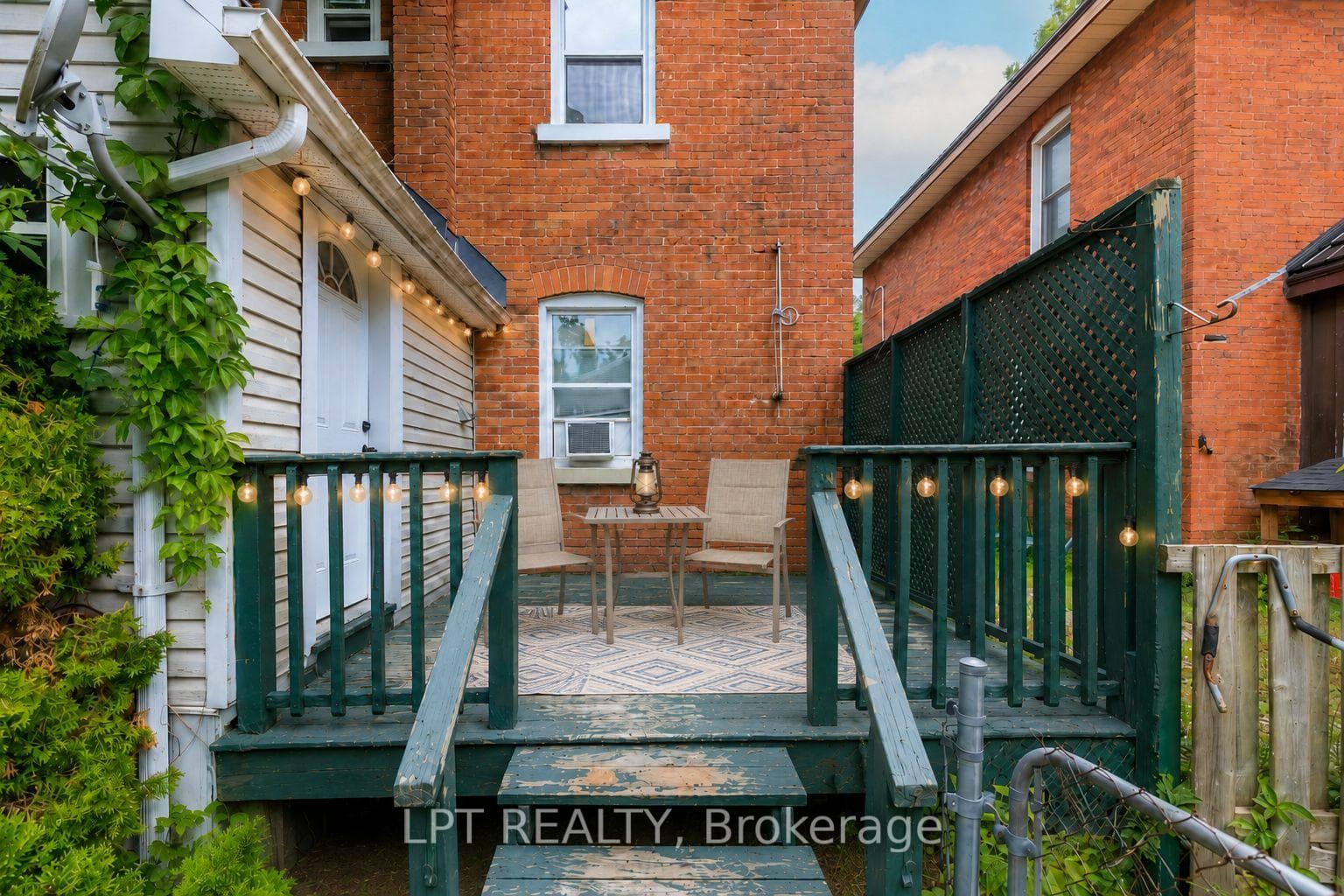 249 Harvey Street photo 28
